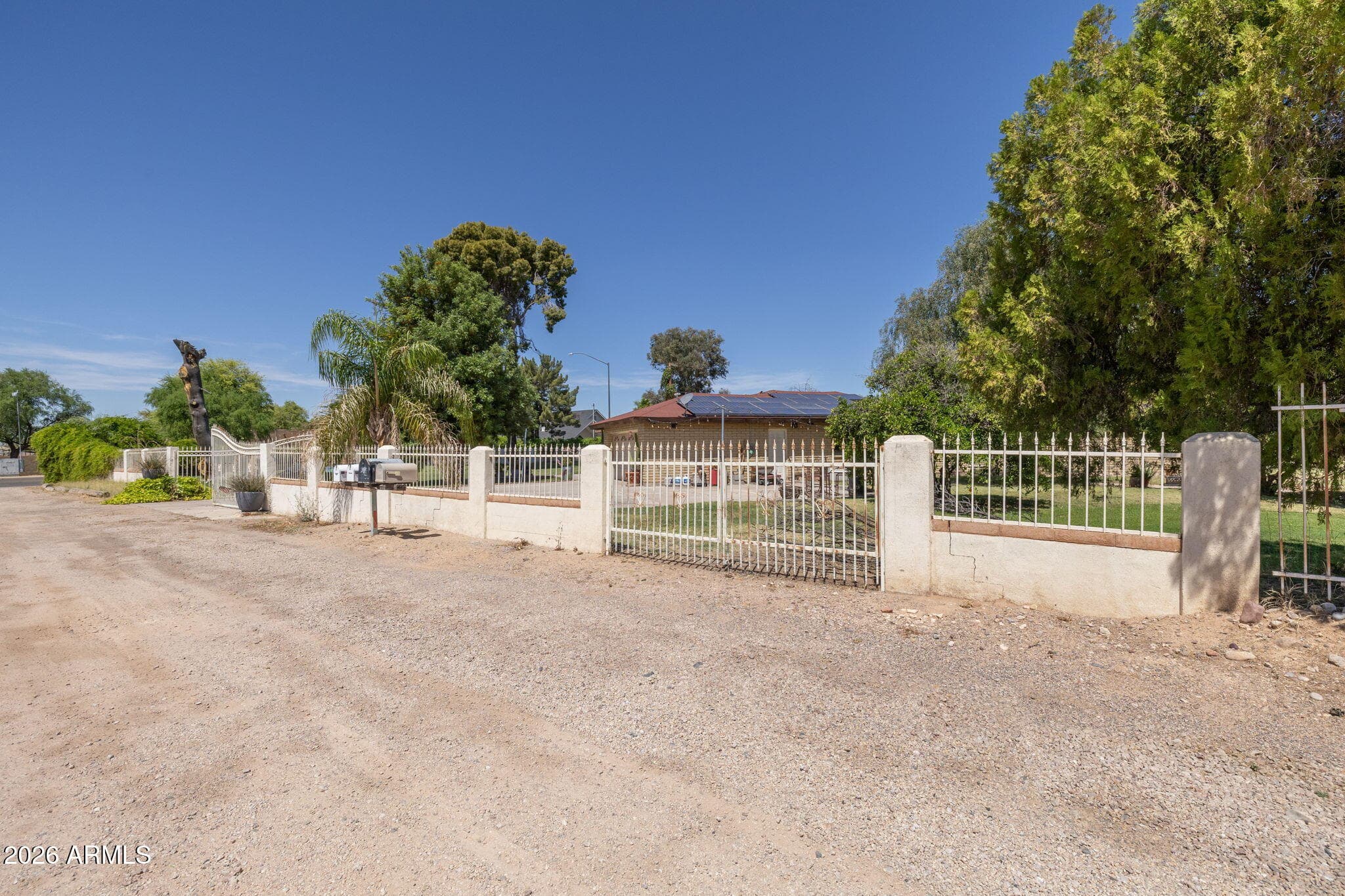 1725 N LINDSAY RD - Photo 5