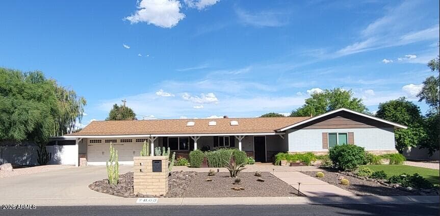 7803 N 12th Ave — photo 1