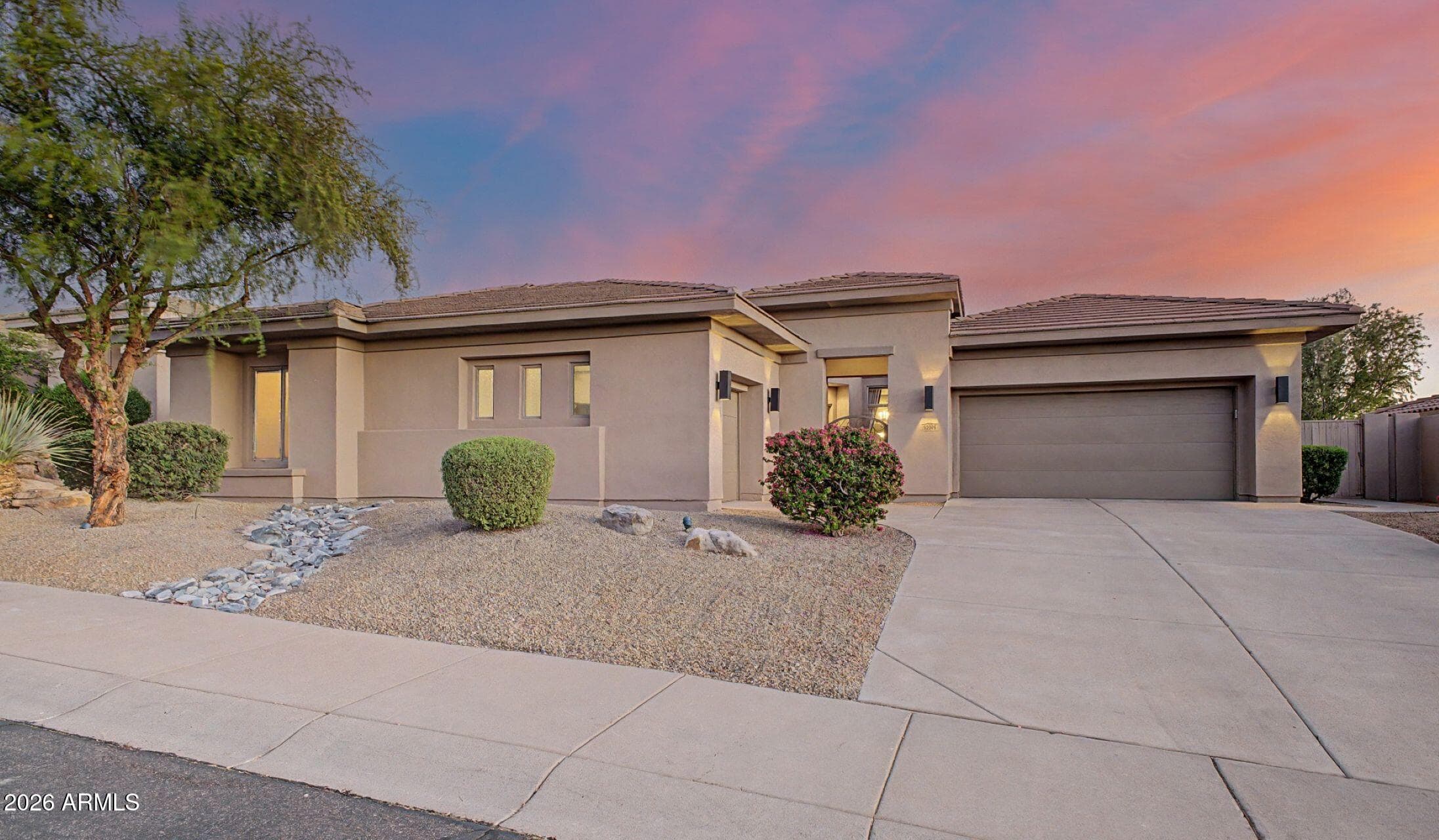 10975 E Kora Ln — photo 1