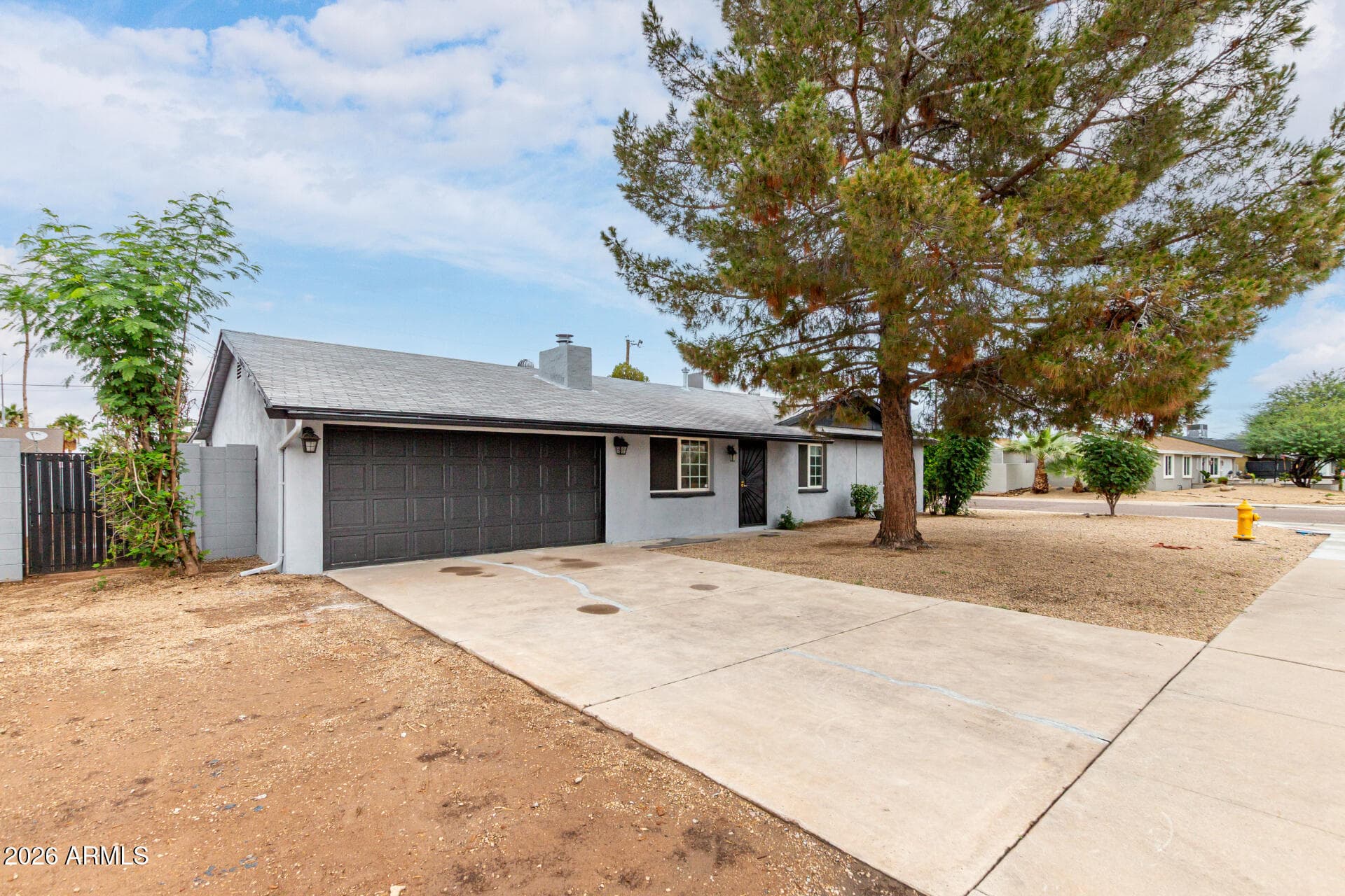 3478 E Sharon Dr — photo 2