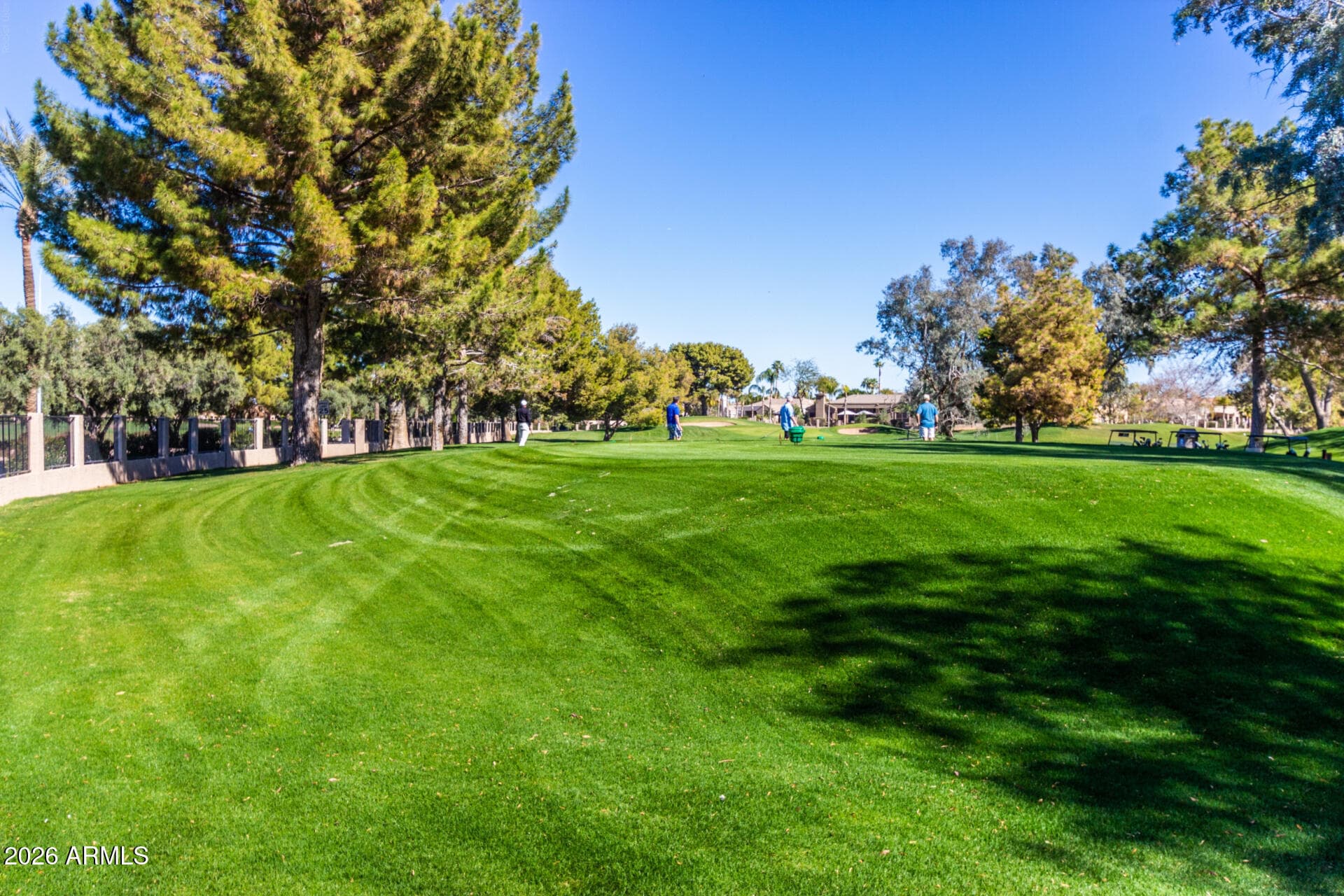 2330 W Myrtle Dr — photo 41