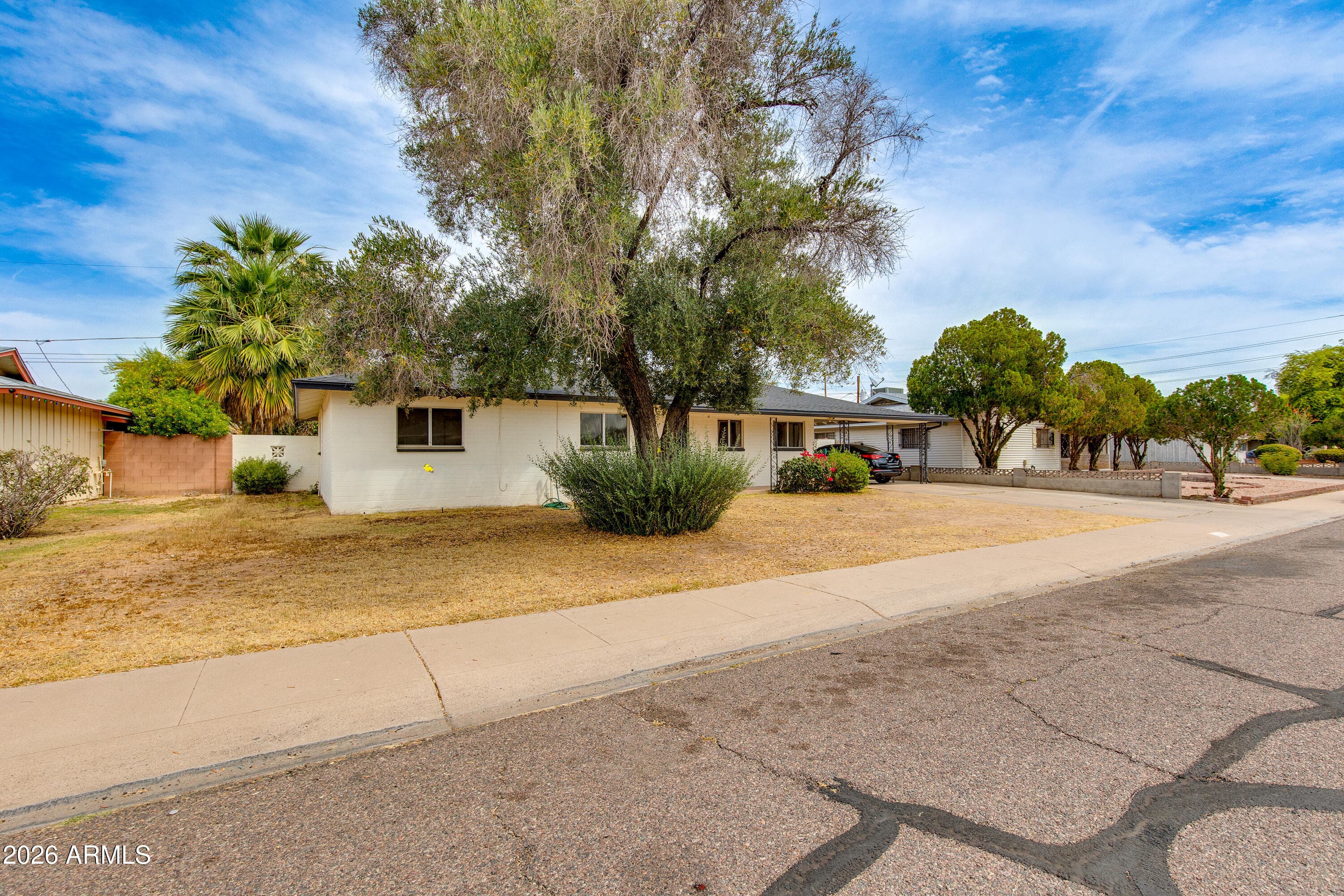 1524 W Ocotillo Rd — photo 2