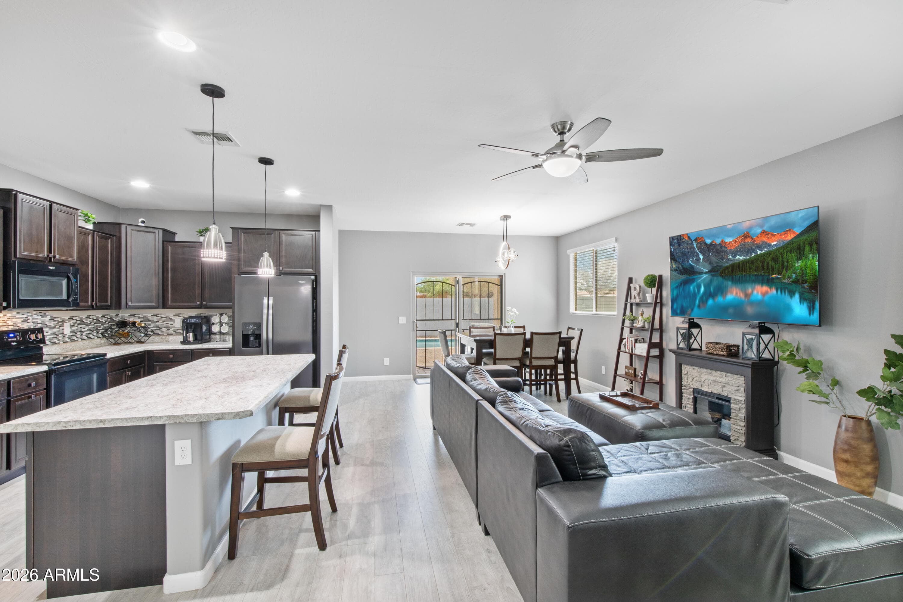 8407 N 61st Dr — photo 2