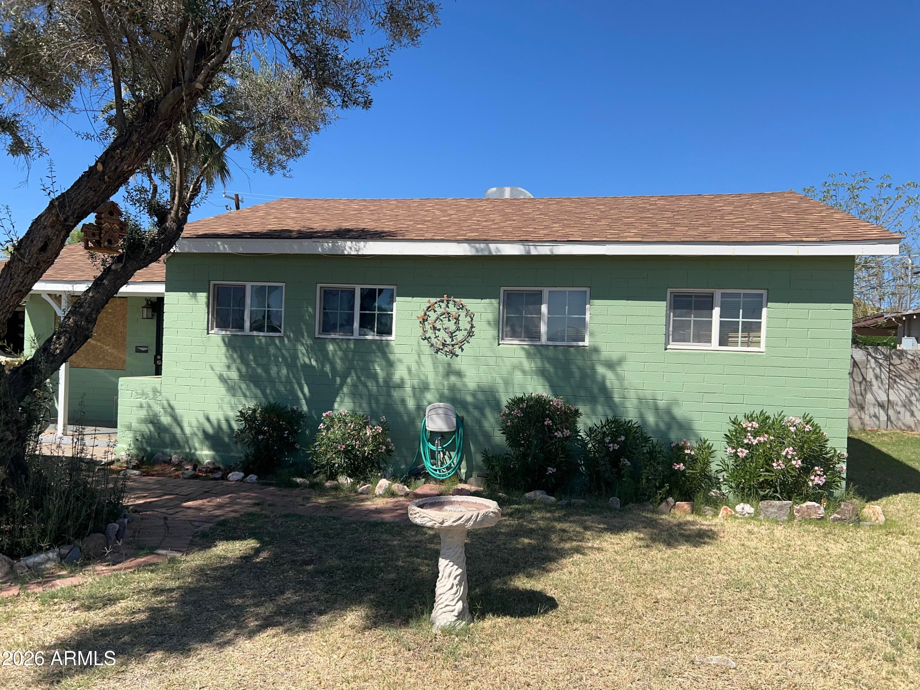 5712 W ORANGEWOOD AVE - Photo 1