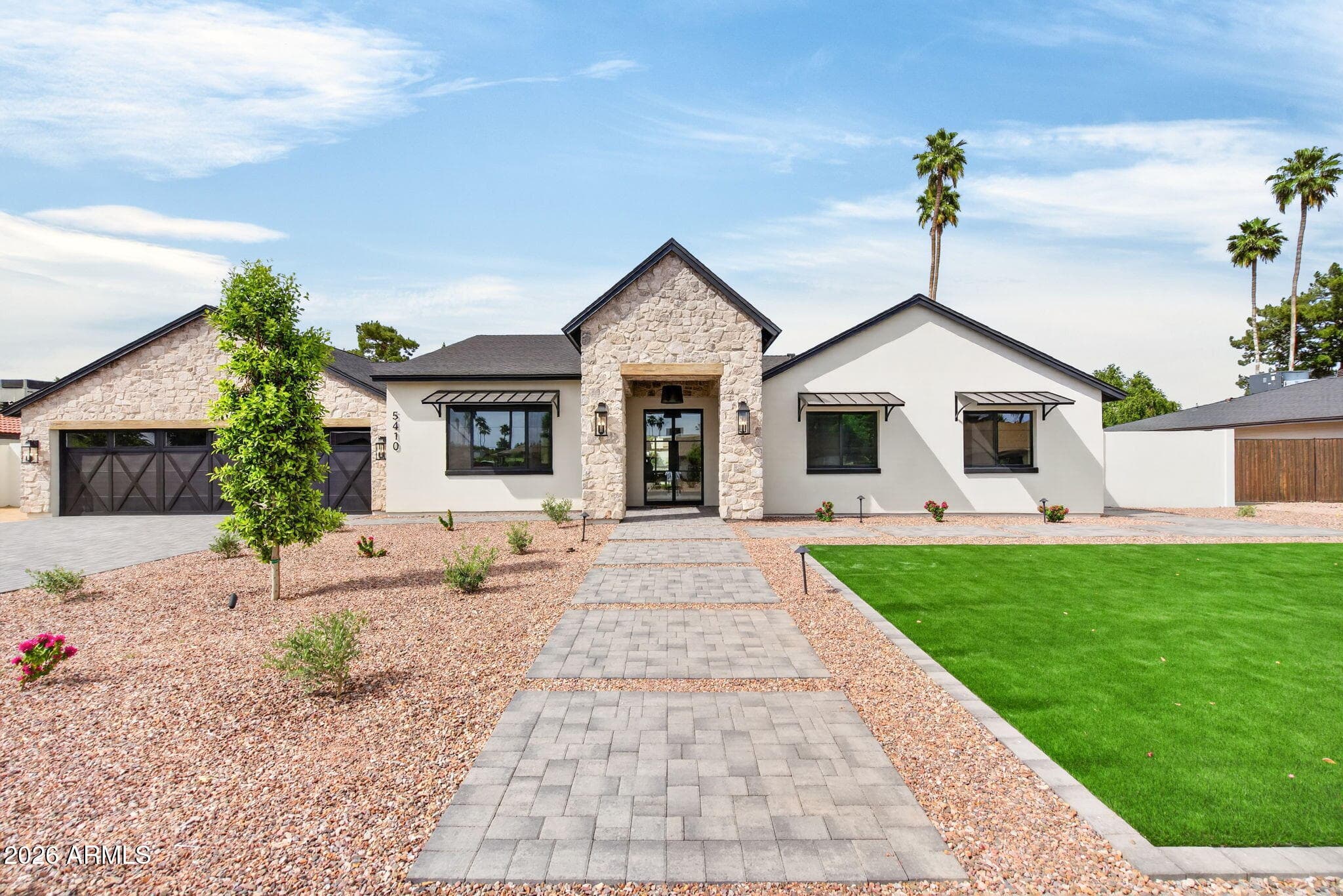 5410 E Dahlia Dr — photo 2