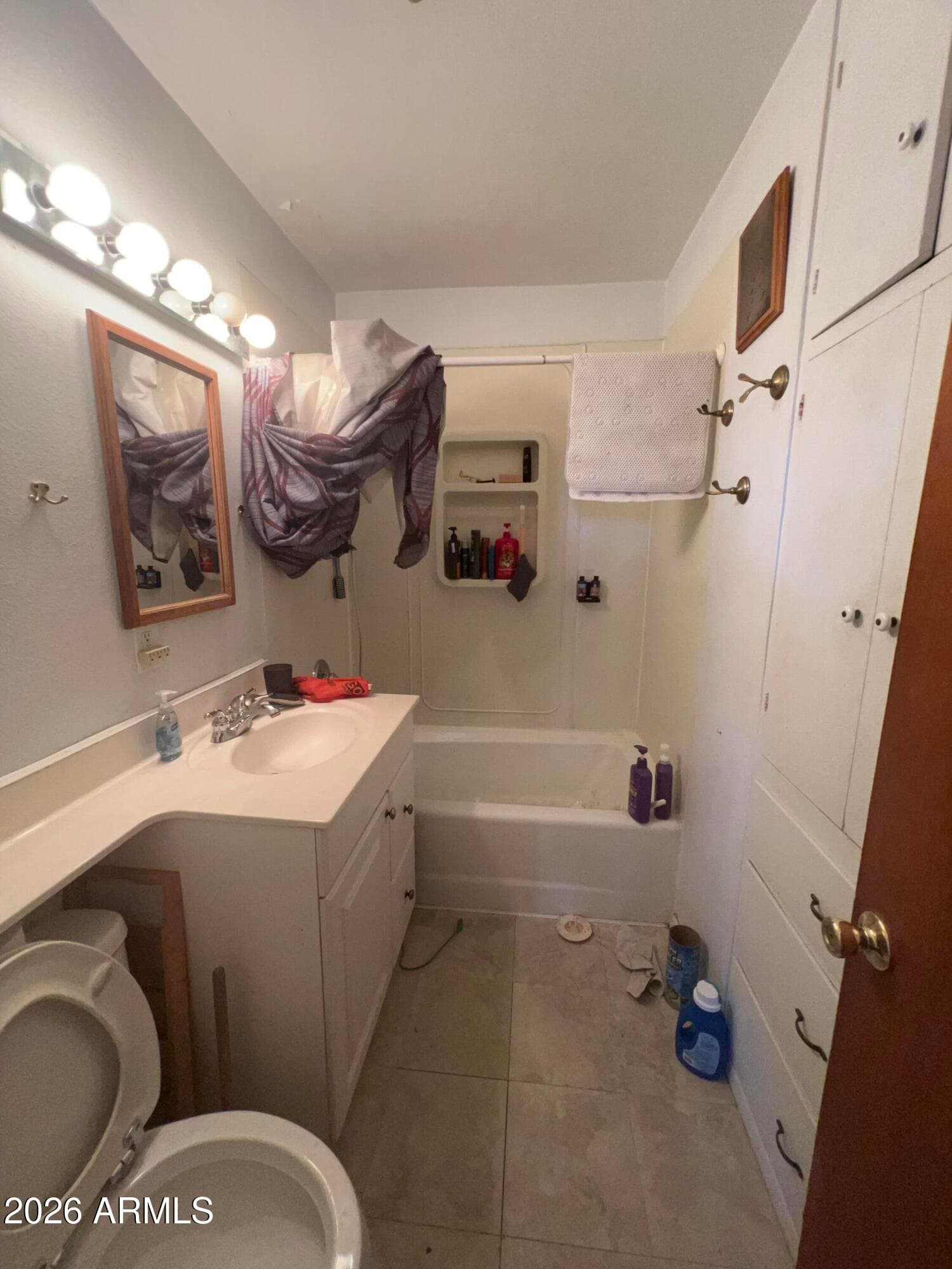 5712 W ORANGEWOOD AVE - See more photos