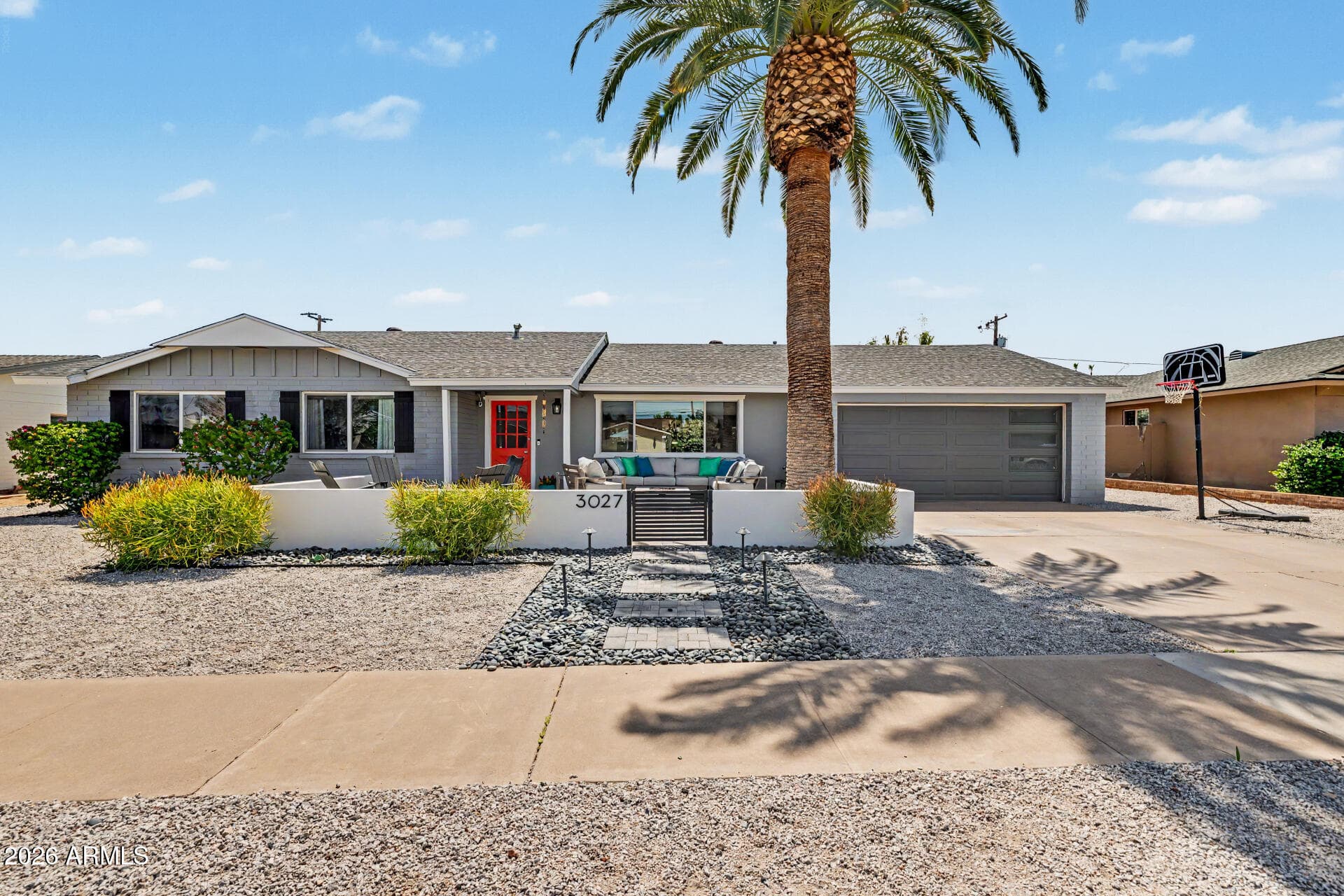 3027 E Yucca St — photo 2