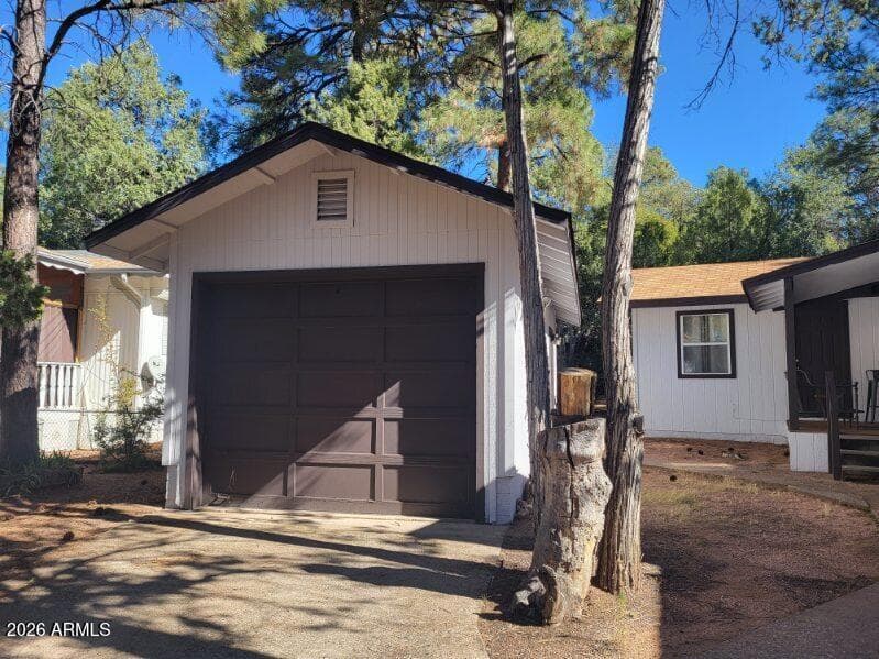 1211 N Ponderosa Circle — photo 2