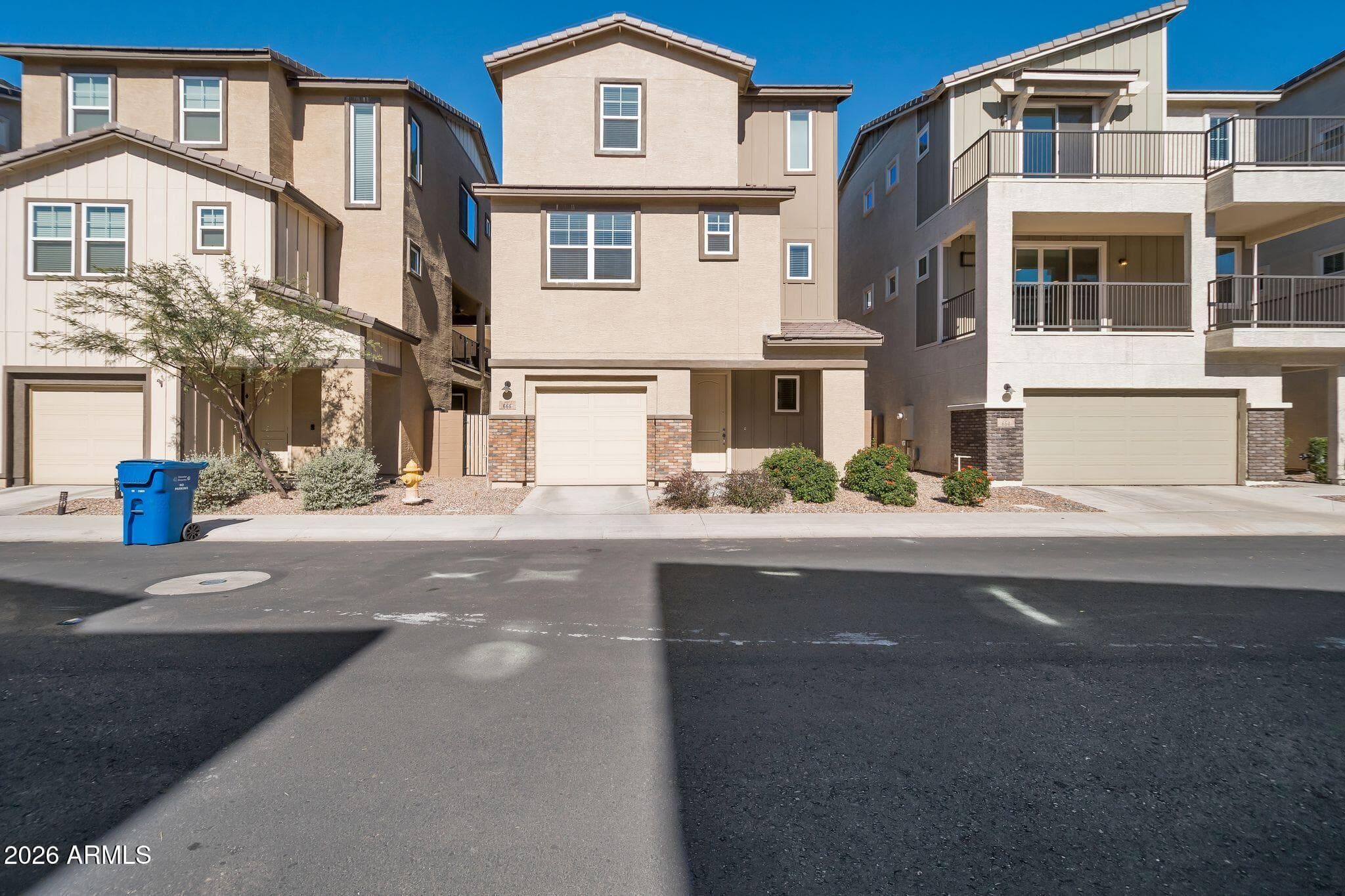 660 W Flintlock Way — photo 1