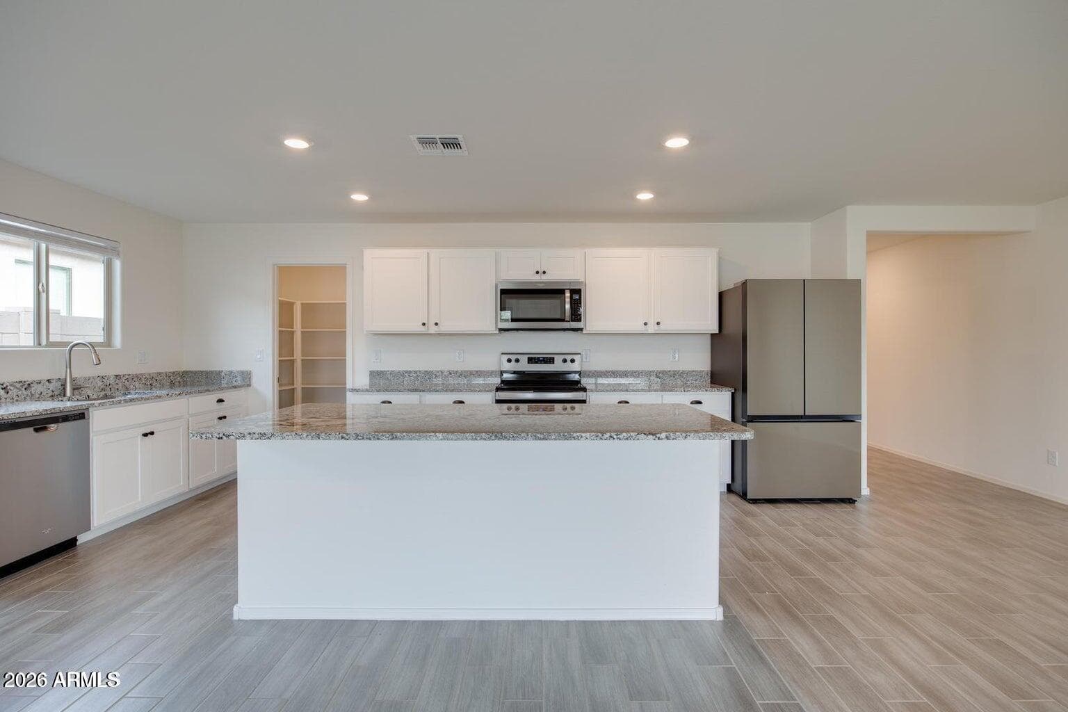 7412 S 34th Ln — photo 2