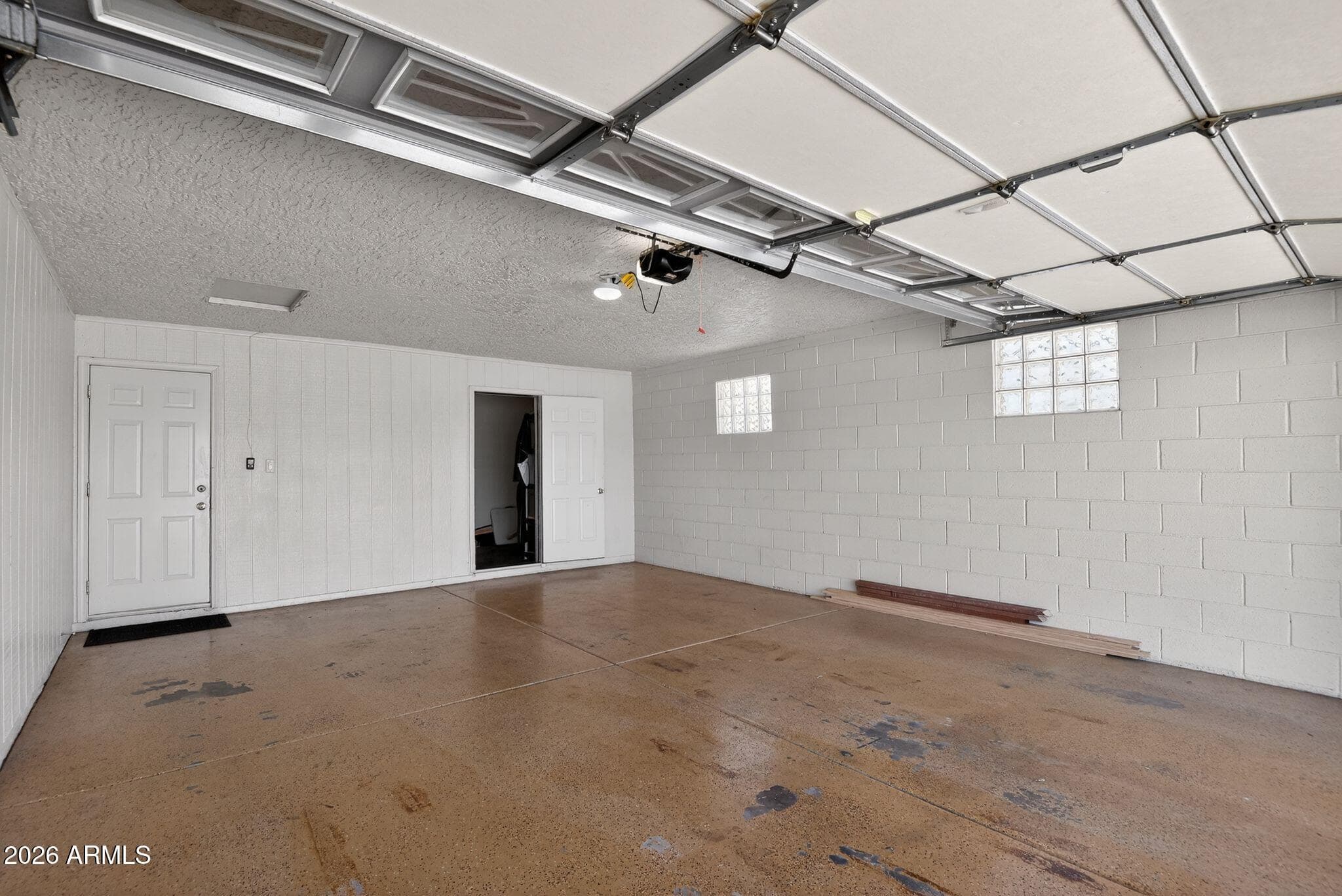 10545 W Diana Ave — photo 32
