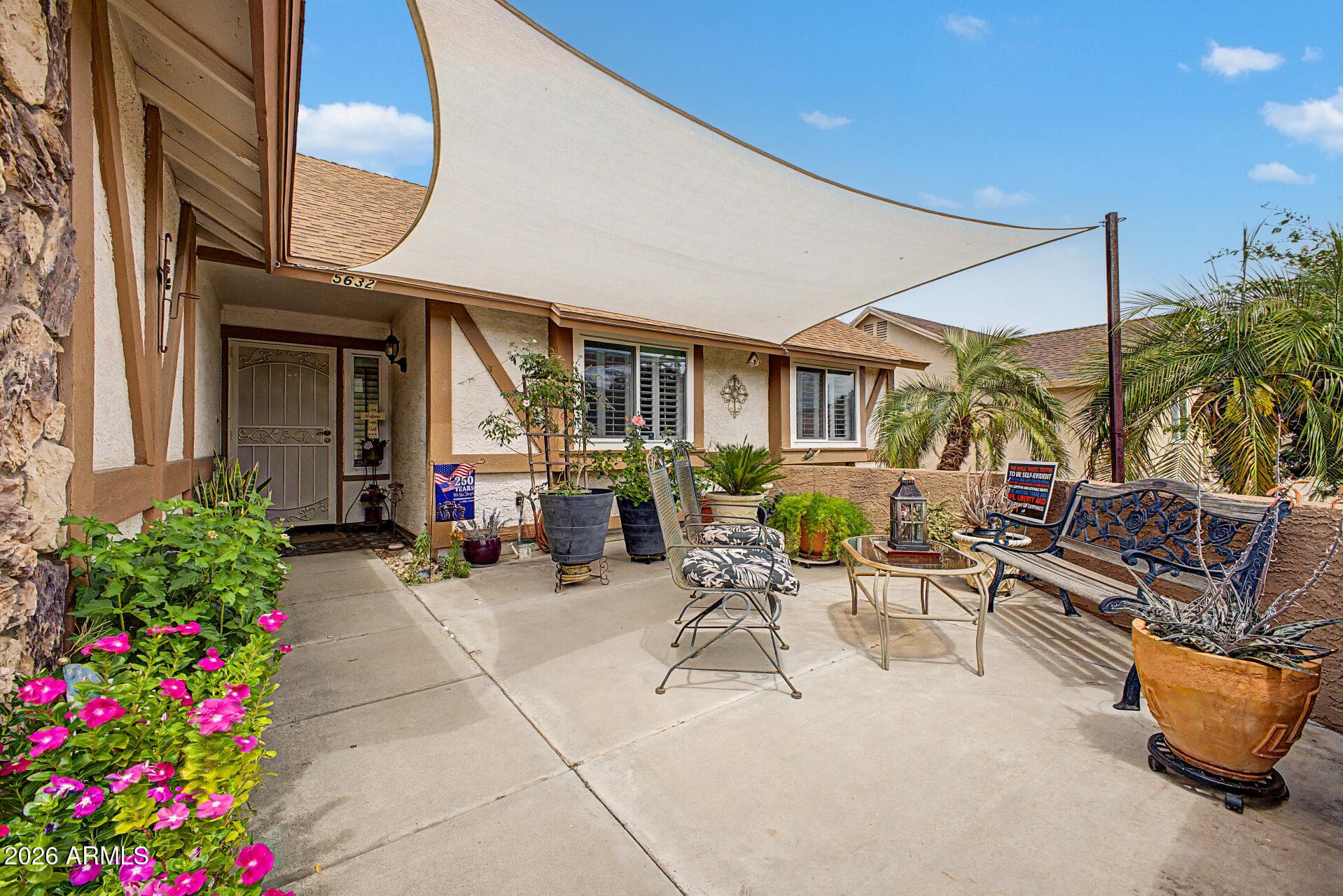 5632 W Desert Cove Ave — photo 2