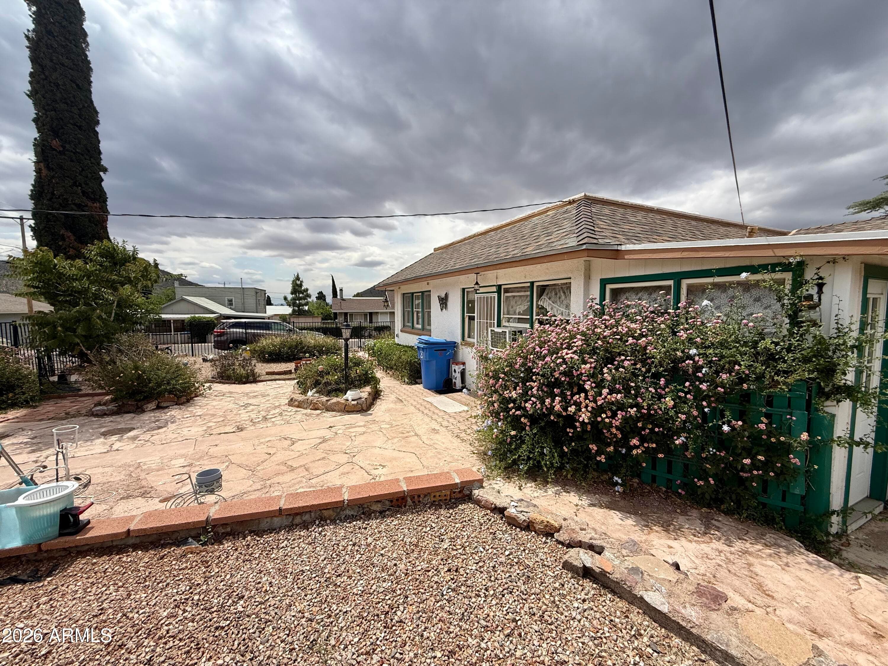 600 Hovland St — photo 36