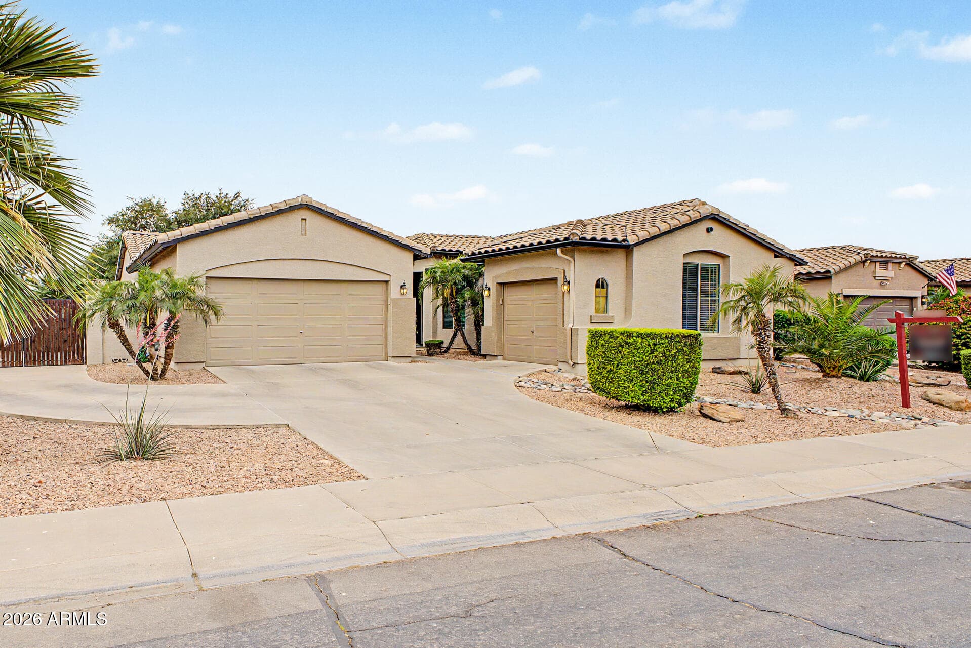 3371 E Horseshoe Dr — photo 2
