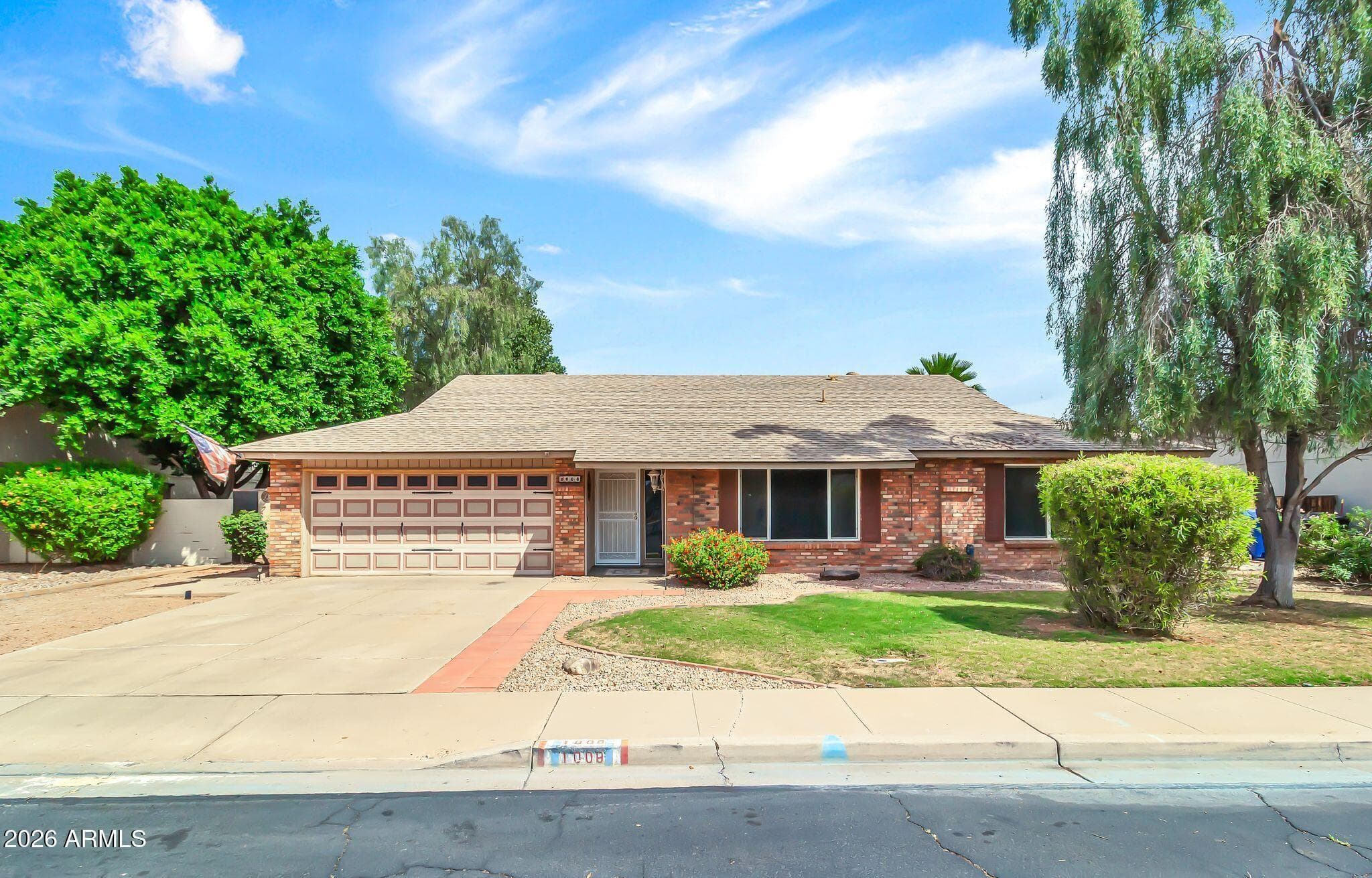 1008 W Meseto Ave — photo 1