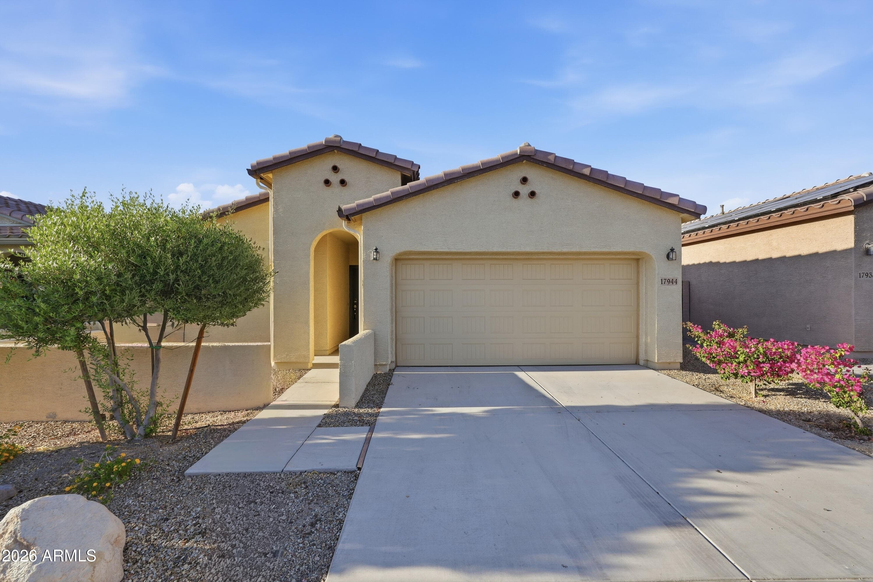 17944 W Cedarwood Ln — photo 1