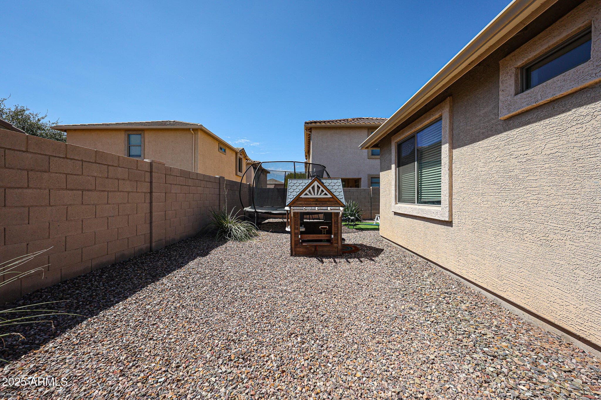 1337 E Thompson Way — photo 38