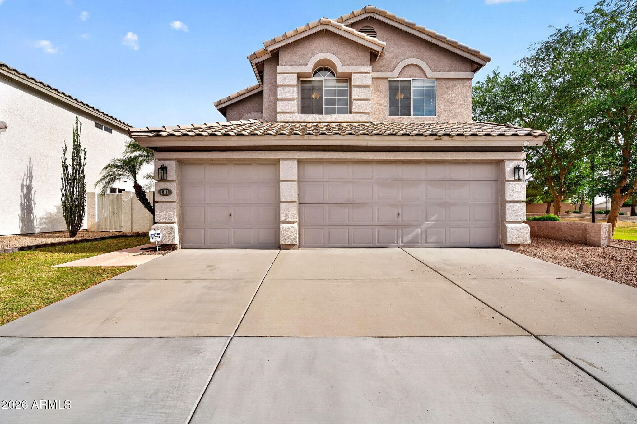 801 E Orchid Ln — photo 2