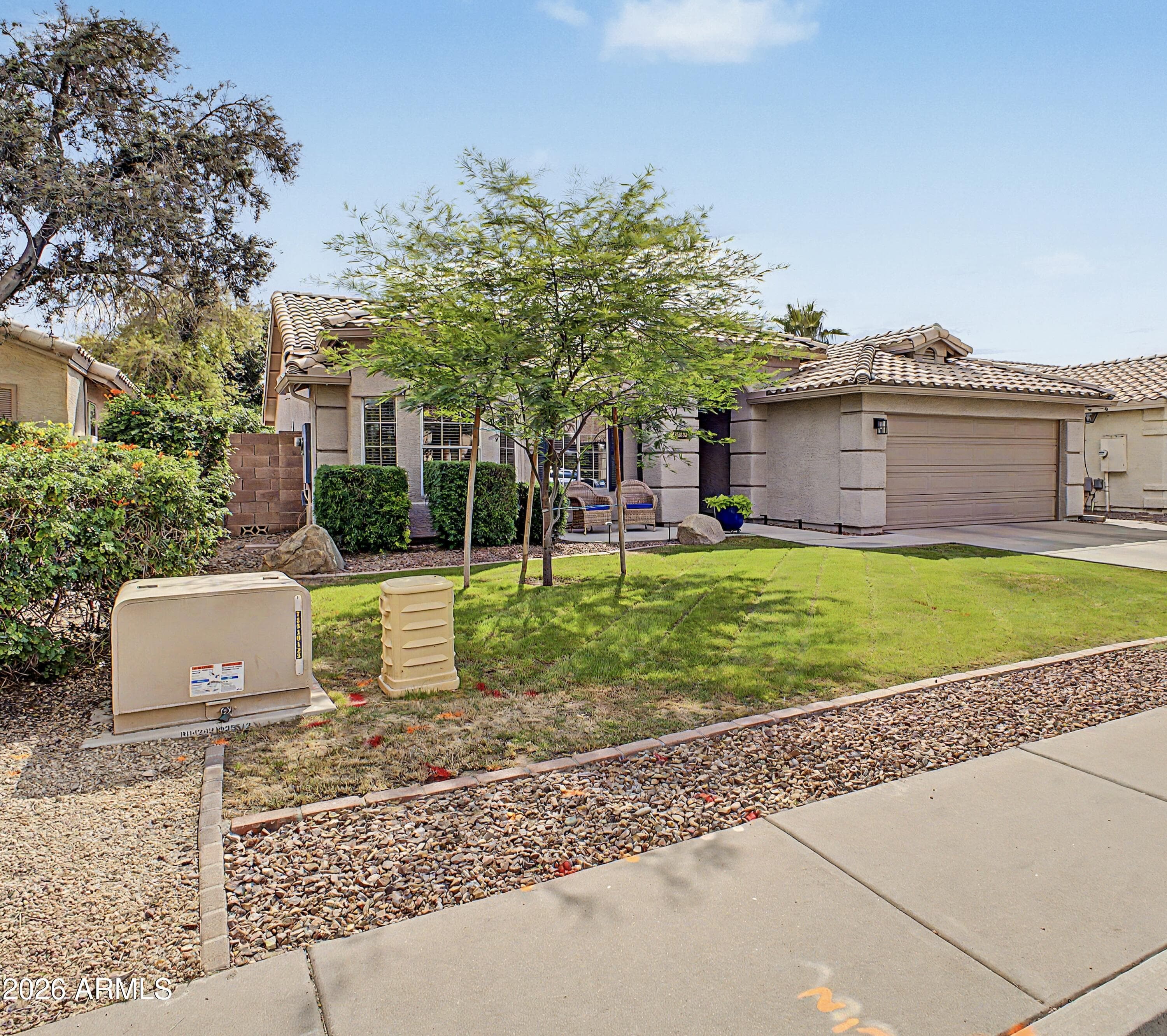 18236 N 85th Dr — photo 2