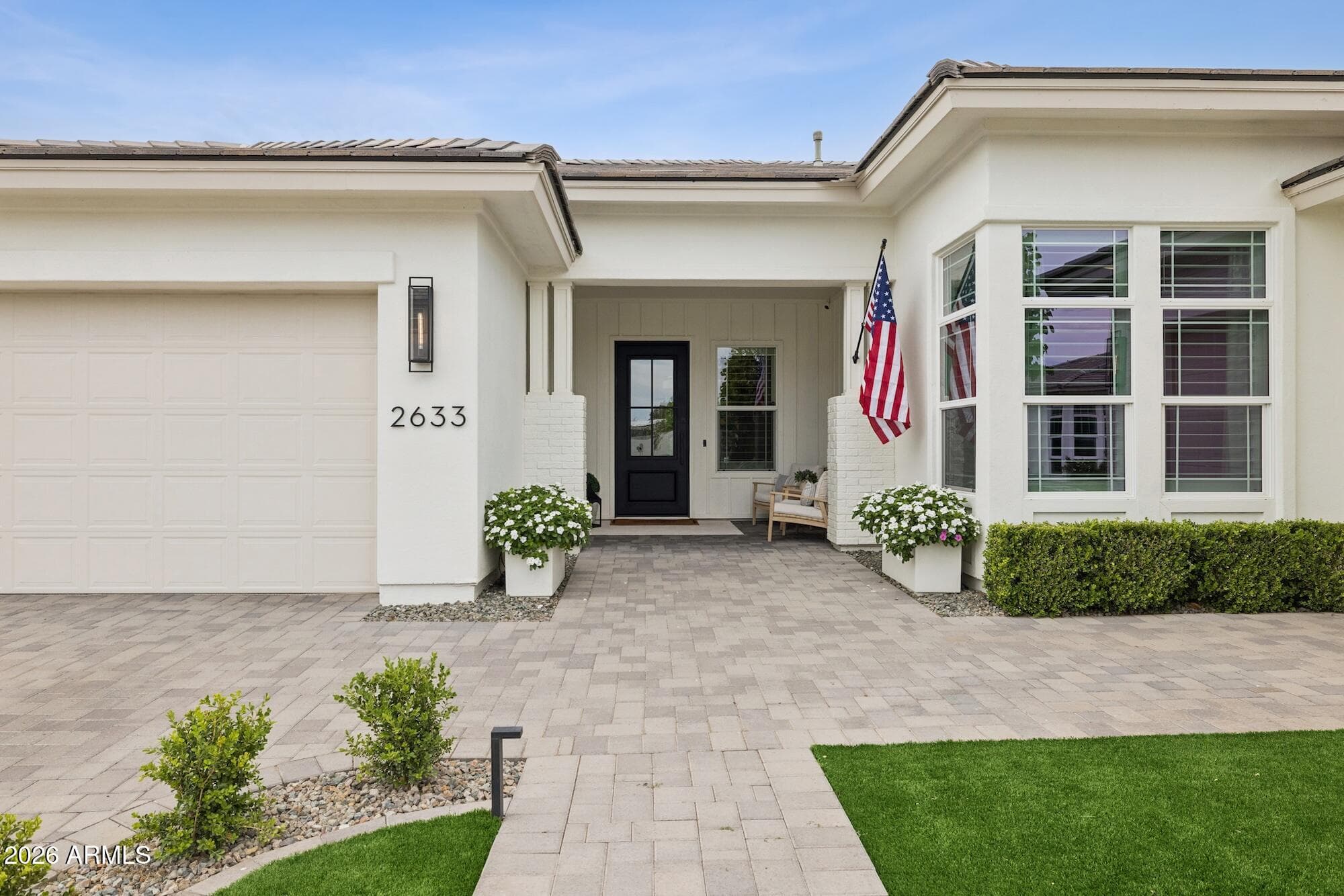 2633 E Geronimo St — photo 2