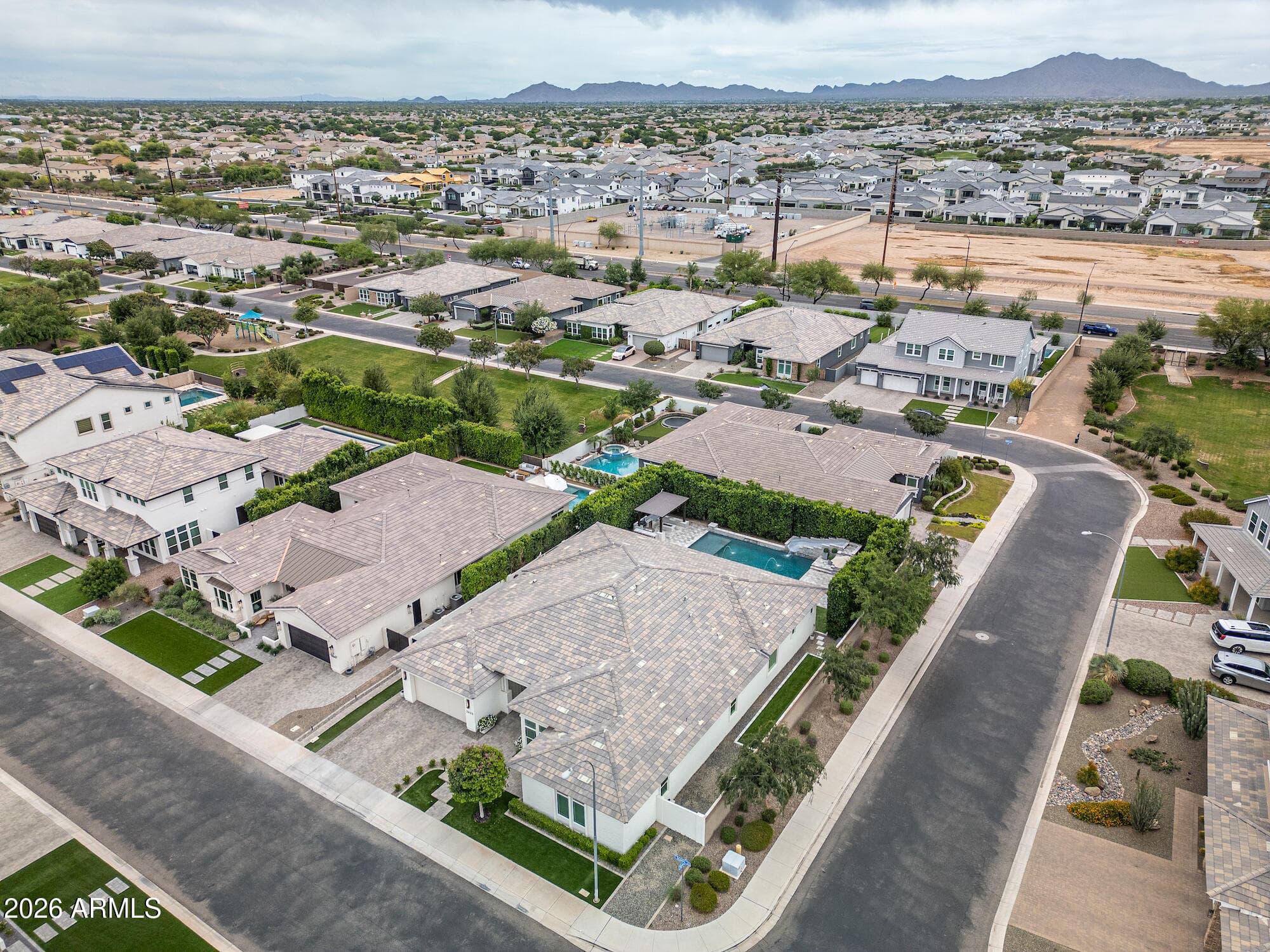 2633 E Geronimo St — photo 78