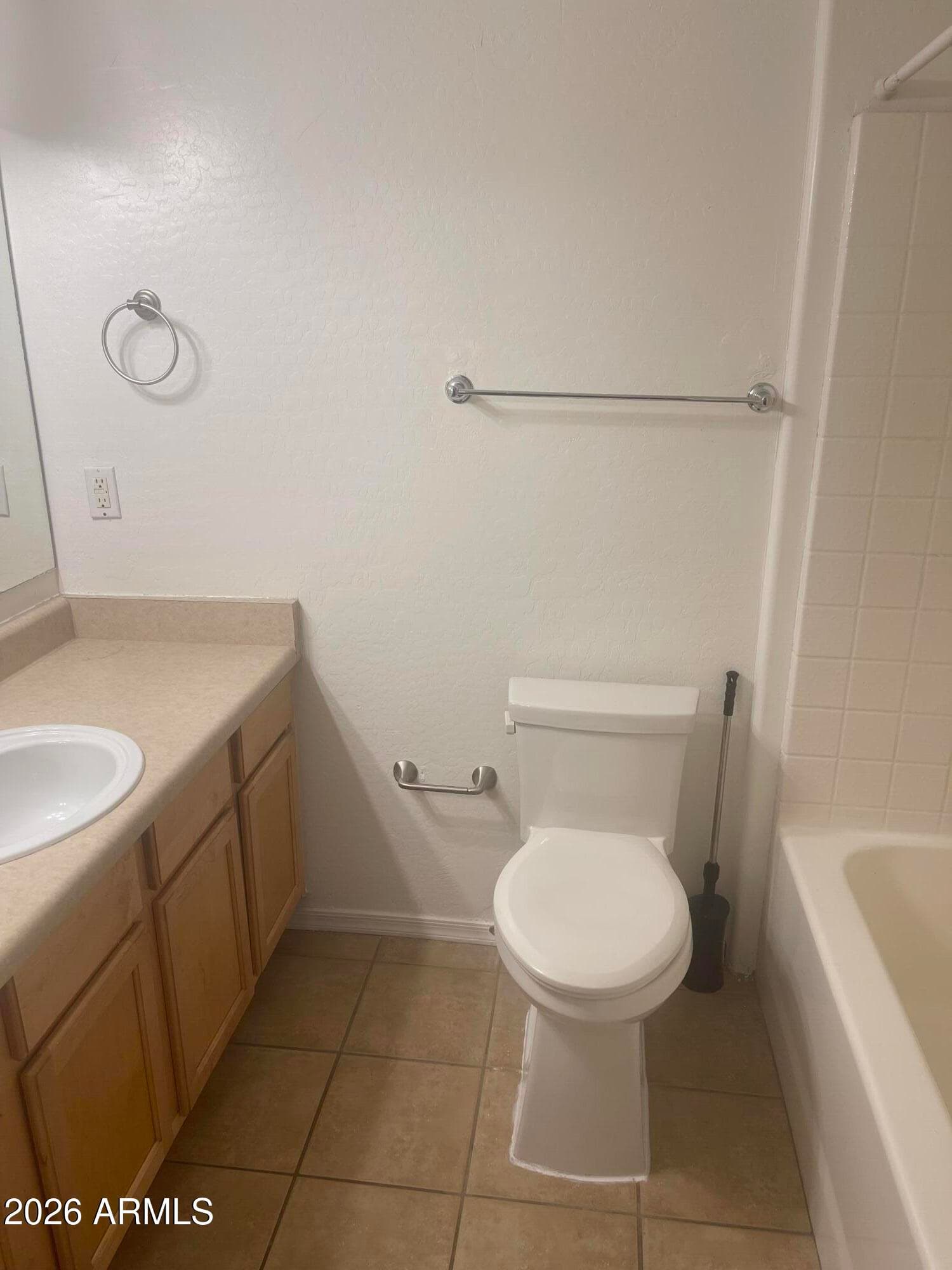 3301 E Earll Dr 219 — photo 9