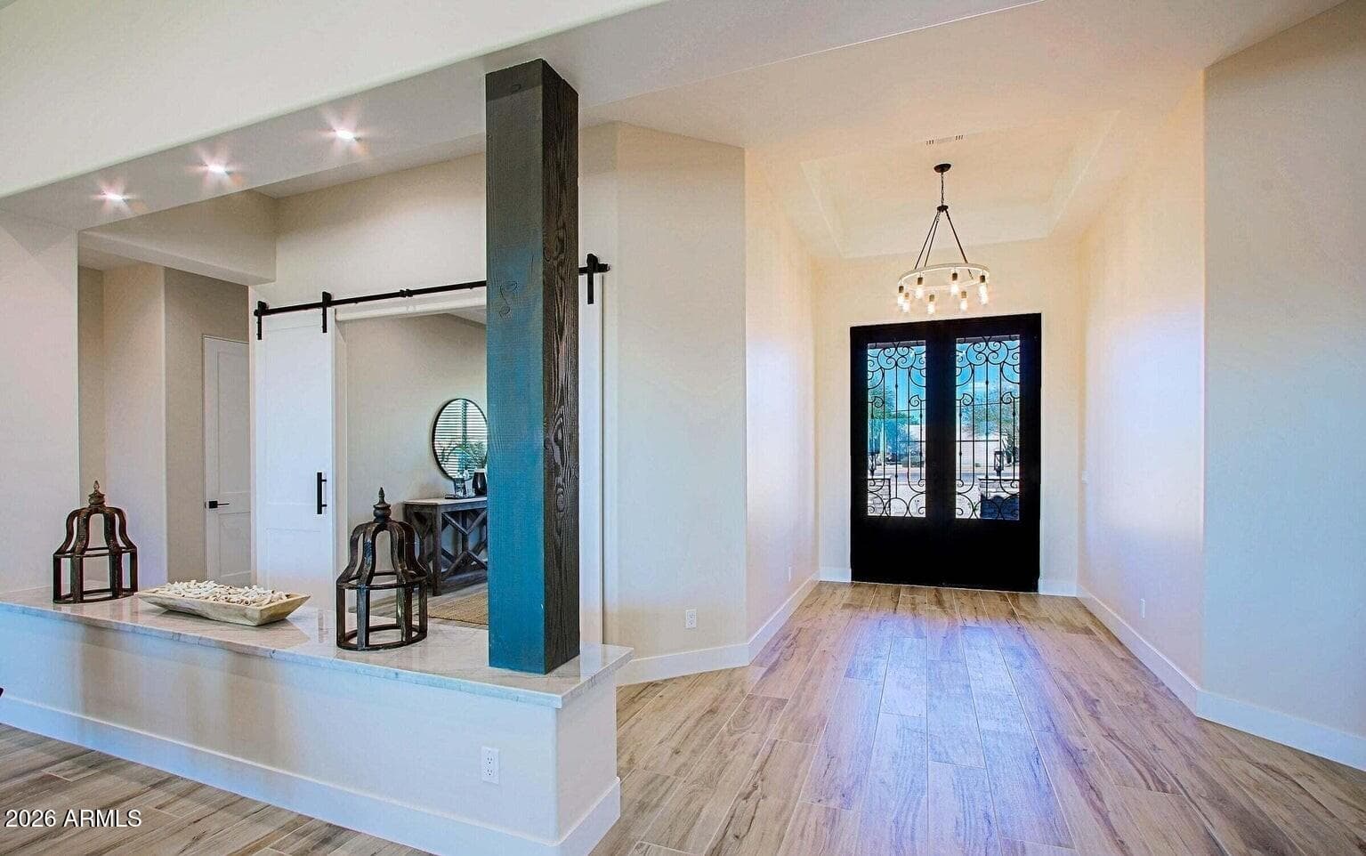 19 E Desert Hills Dr — photo 1