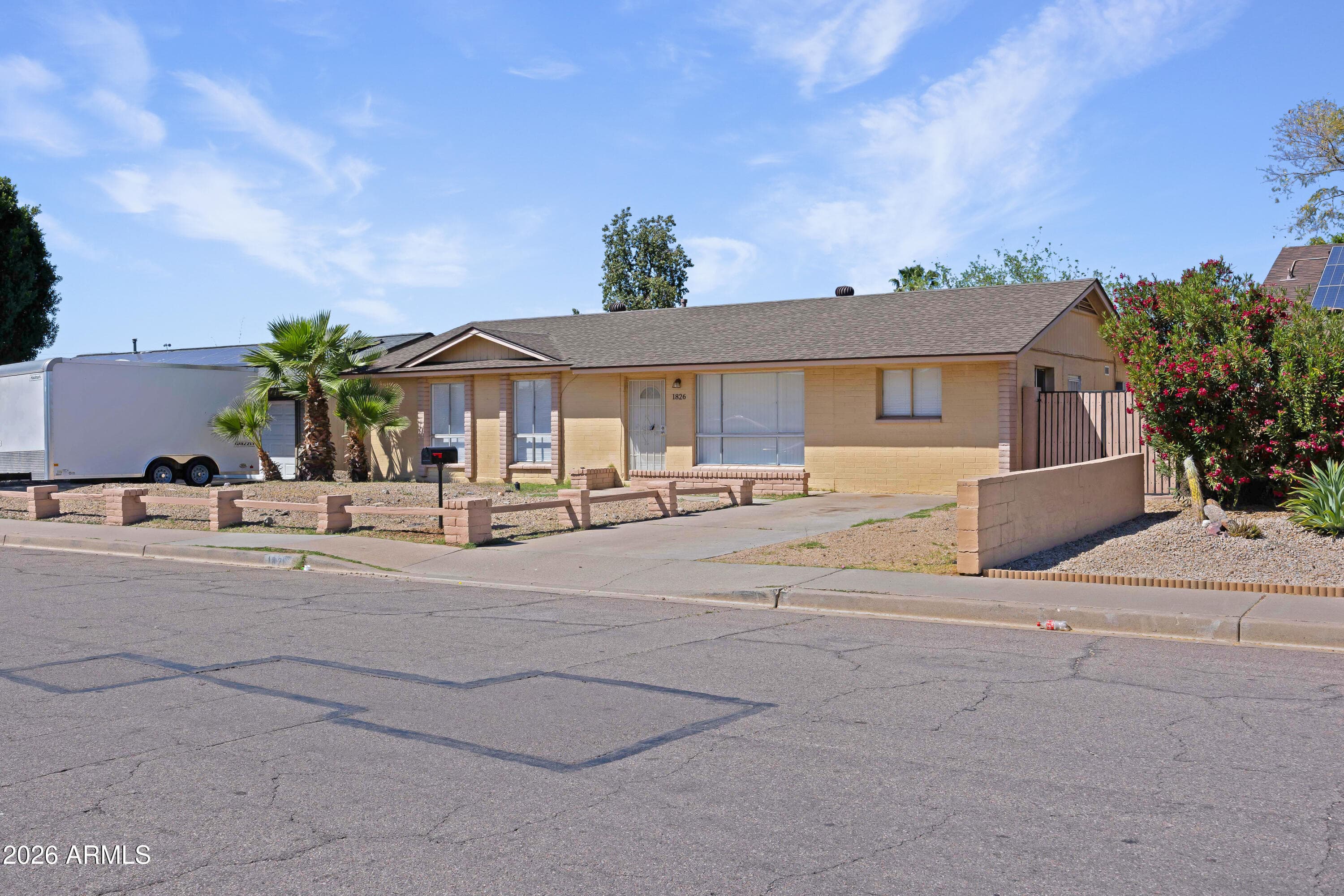 1826 W Behrend Dr — photo 2