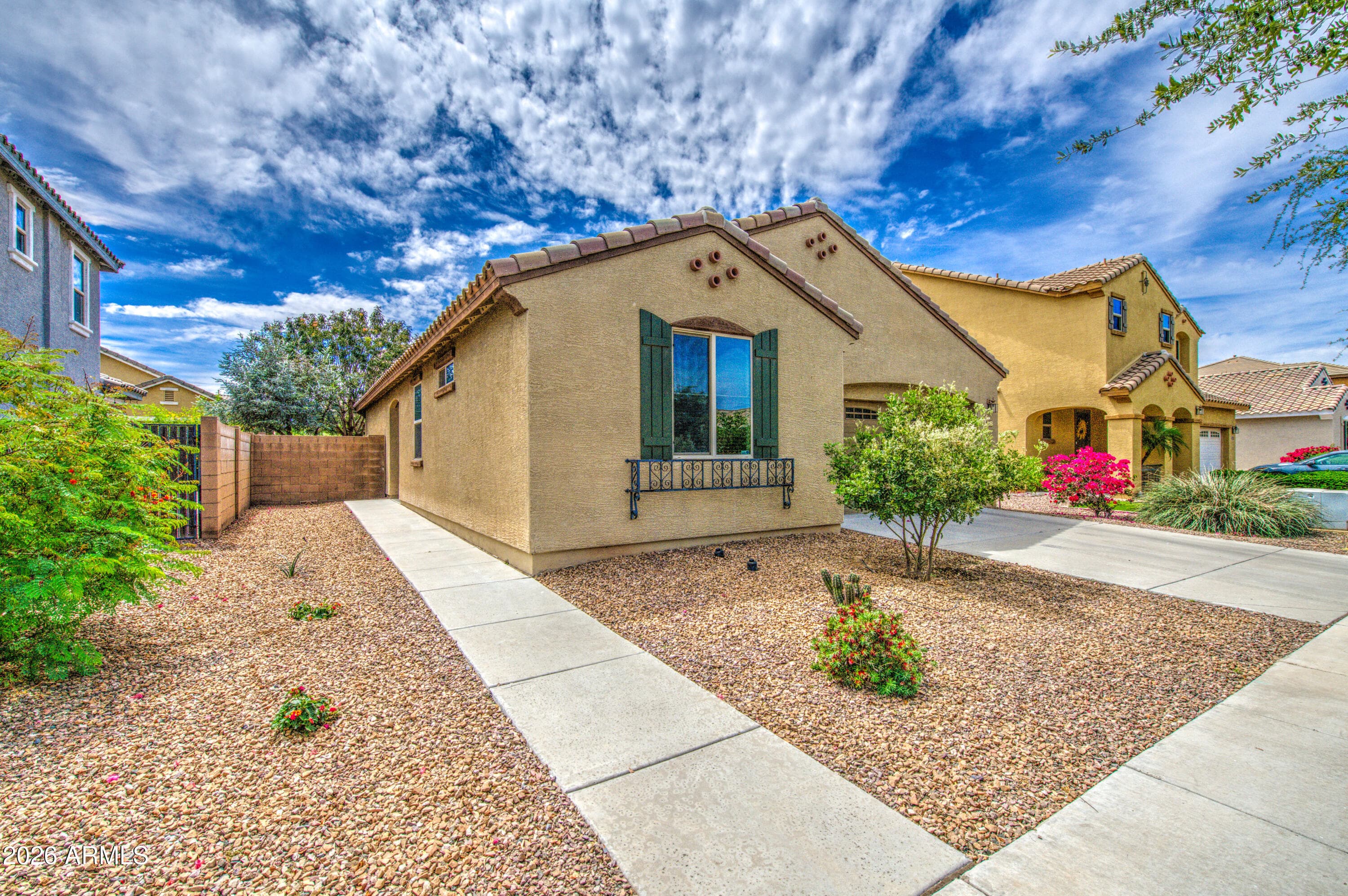 21103 E Creekside Dr — photo 2