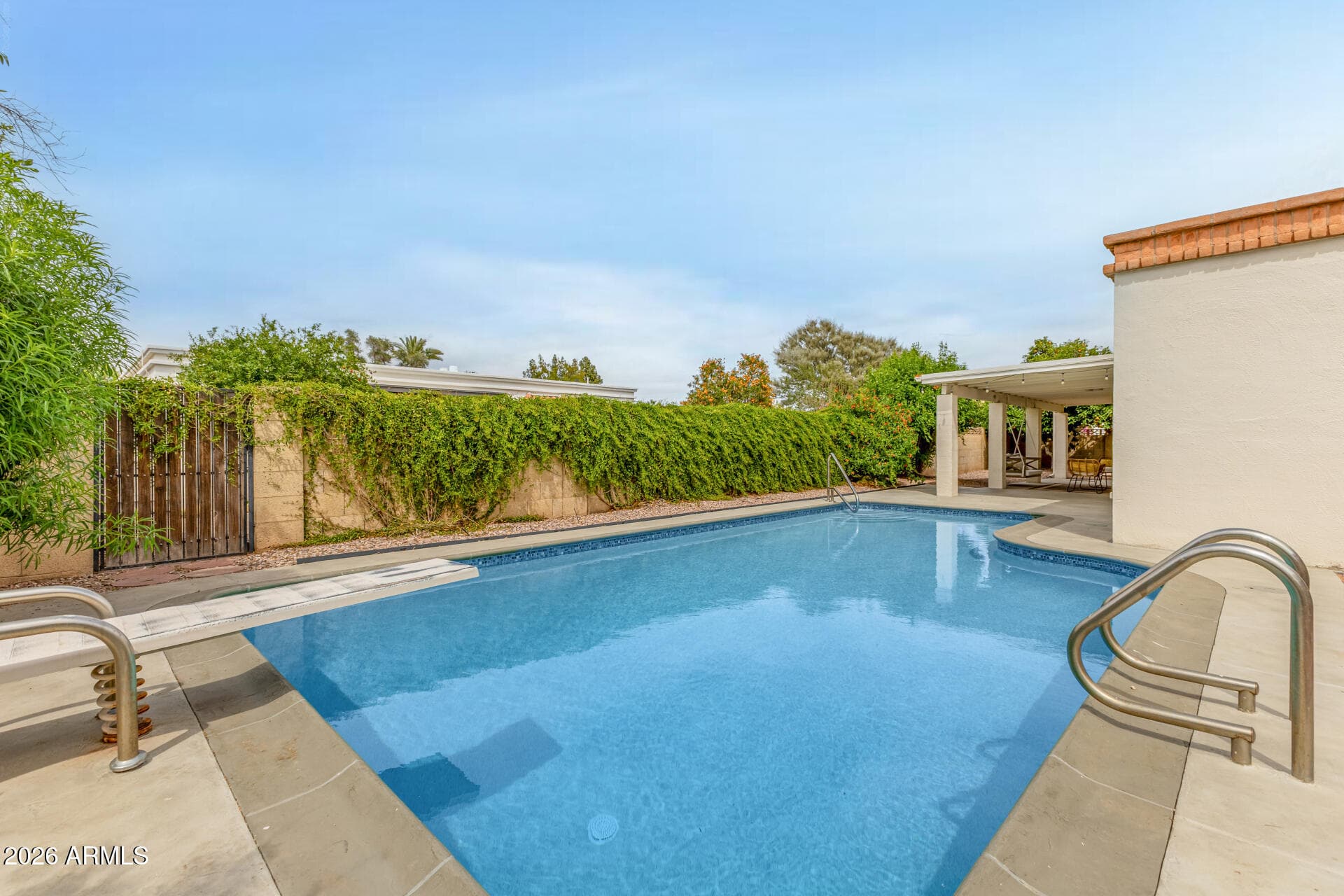 102 W Echo Ln — photo 35