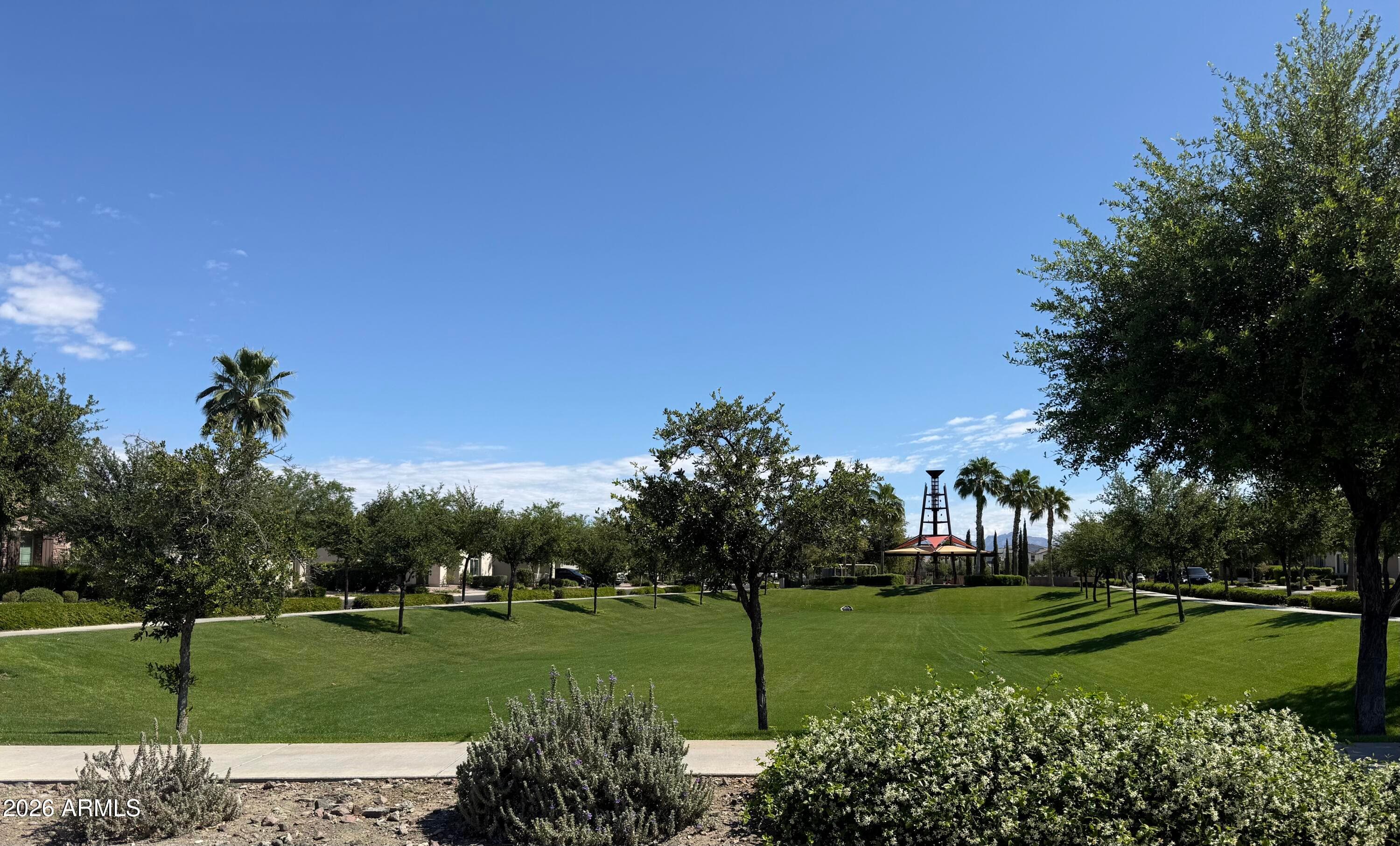 10315 E Bergeron Ave — photo 2