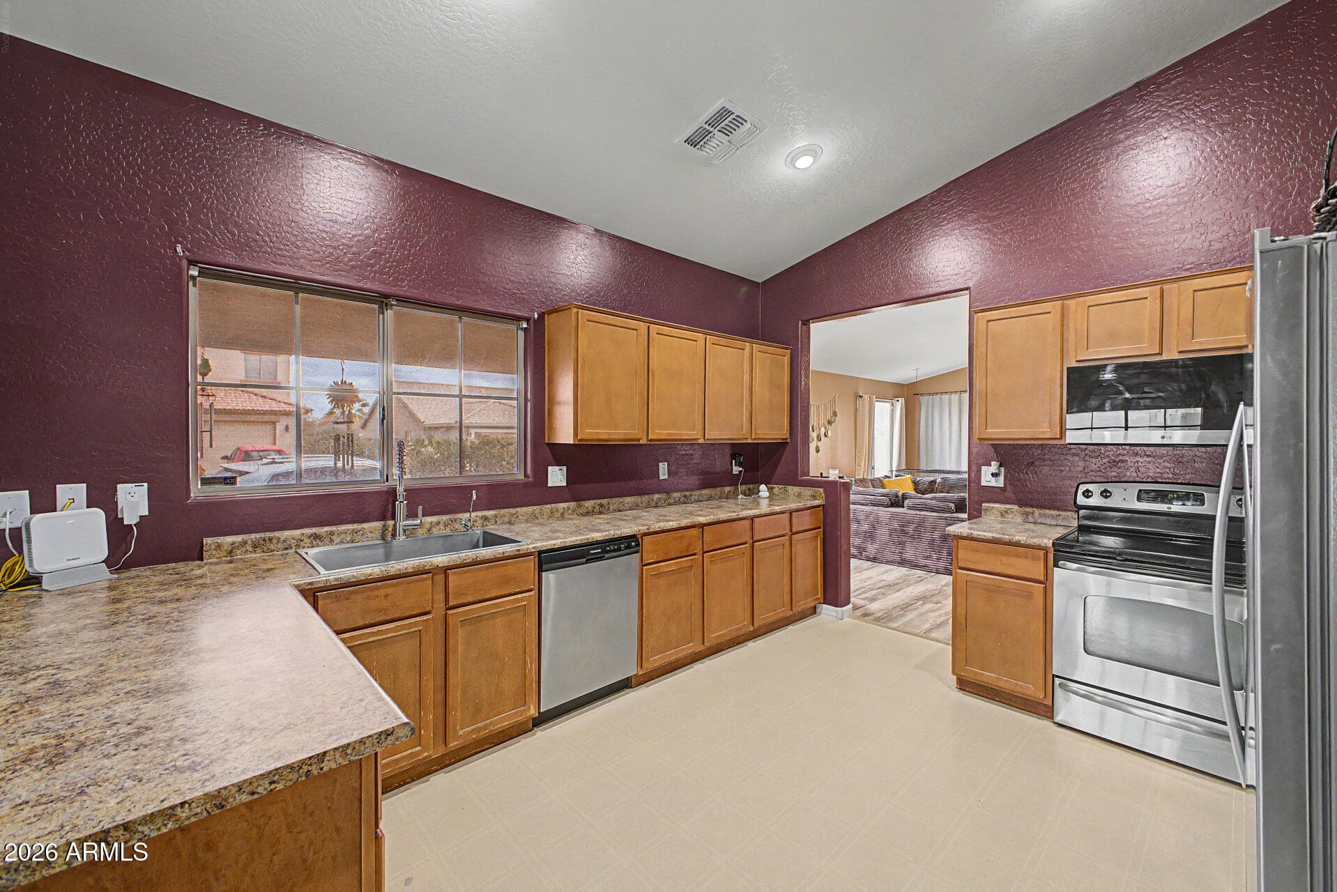 24831 W HUNTINGTON DR - Photo 3