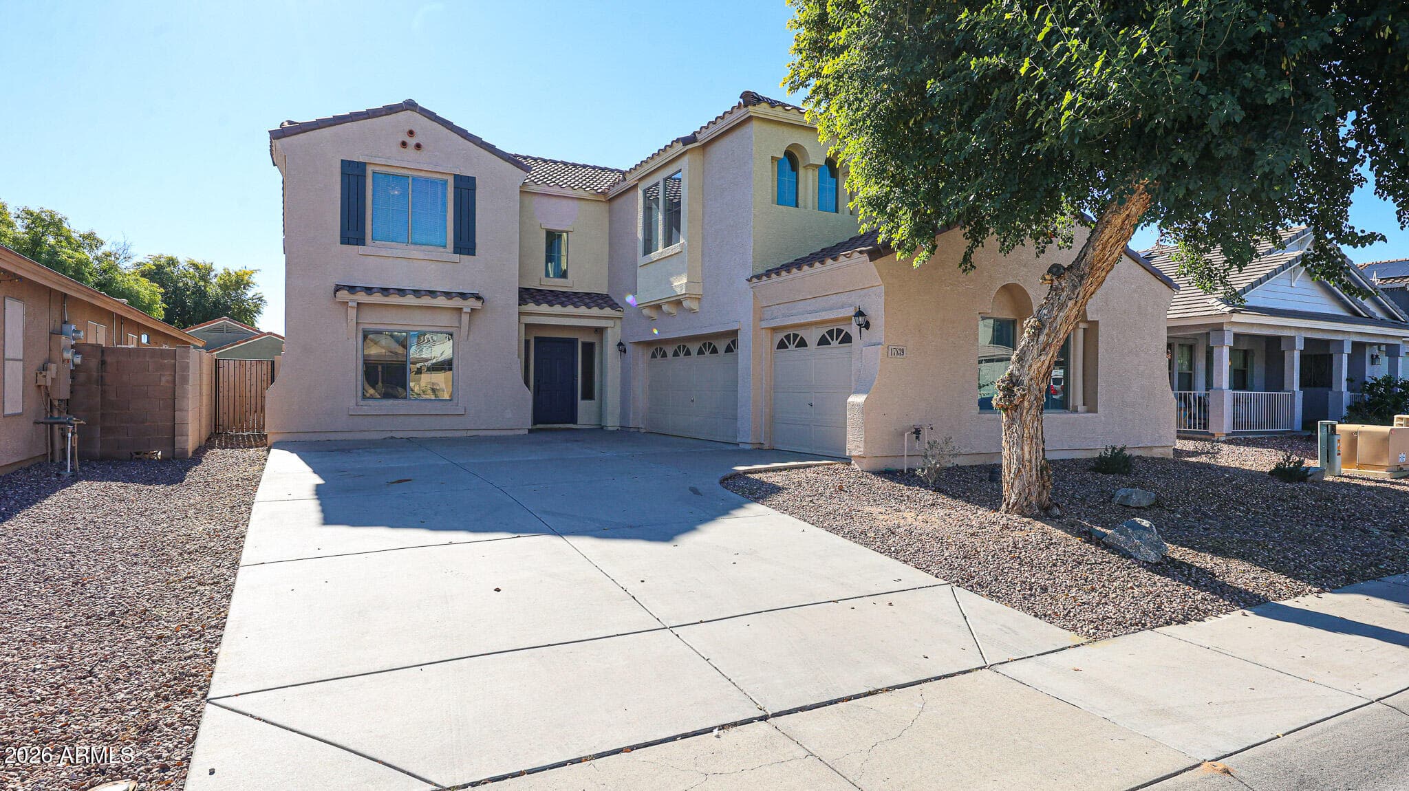 17839 W Hearn Rd — photo 1