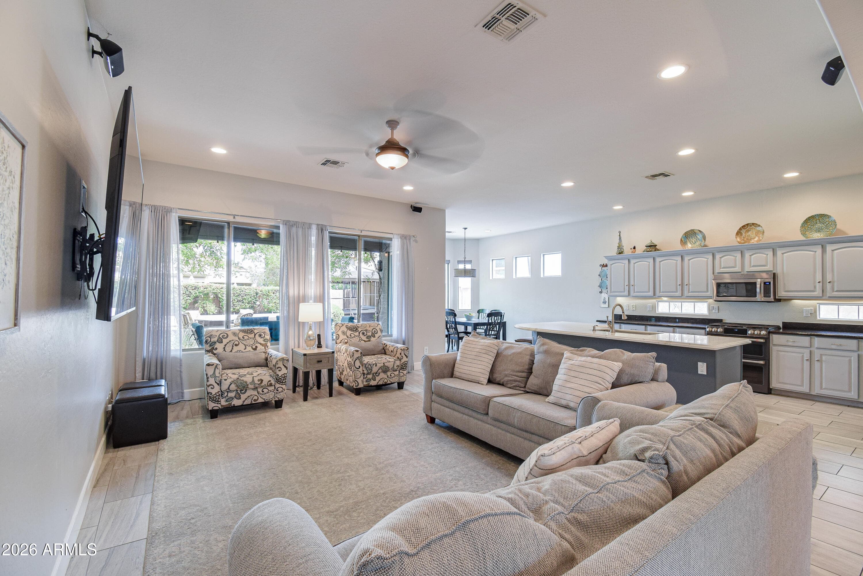 966 E Virgo Pl — photo 2