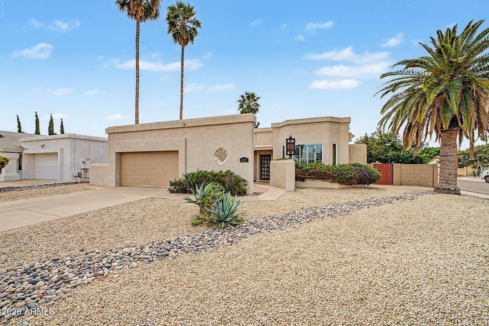 6707 E Aire Libre Ln — photo 2