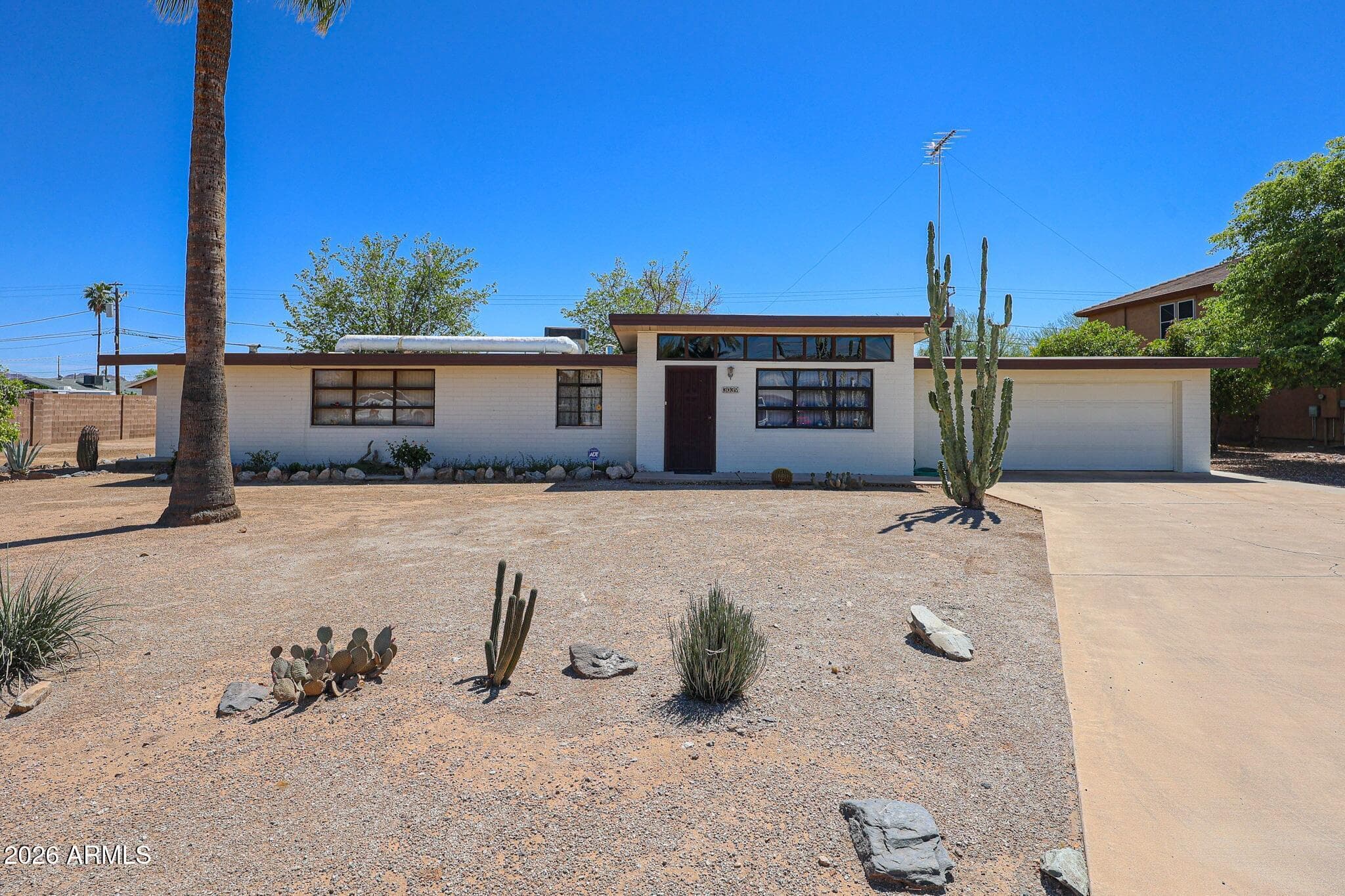 3039 E Charter Oak Rd — photo 1