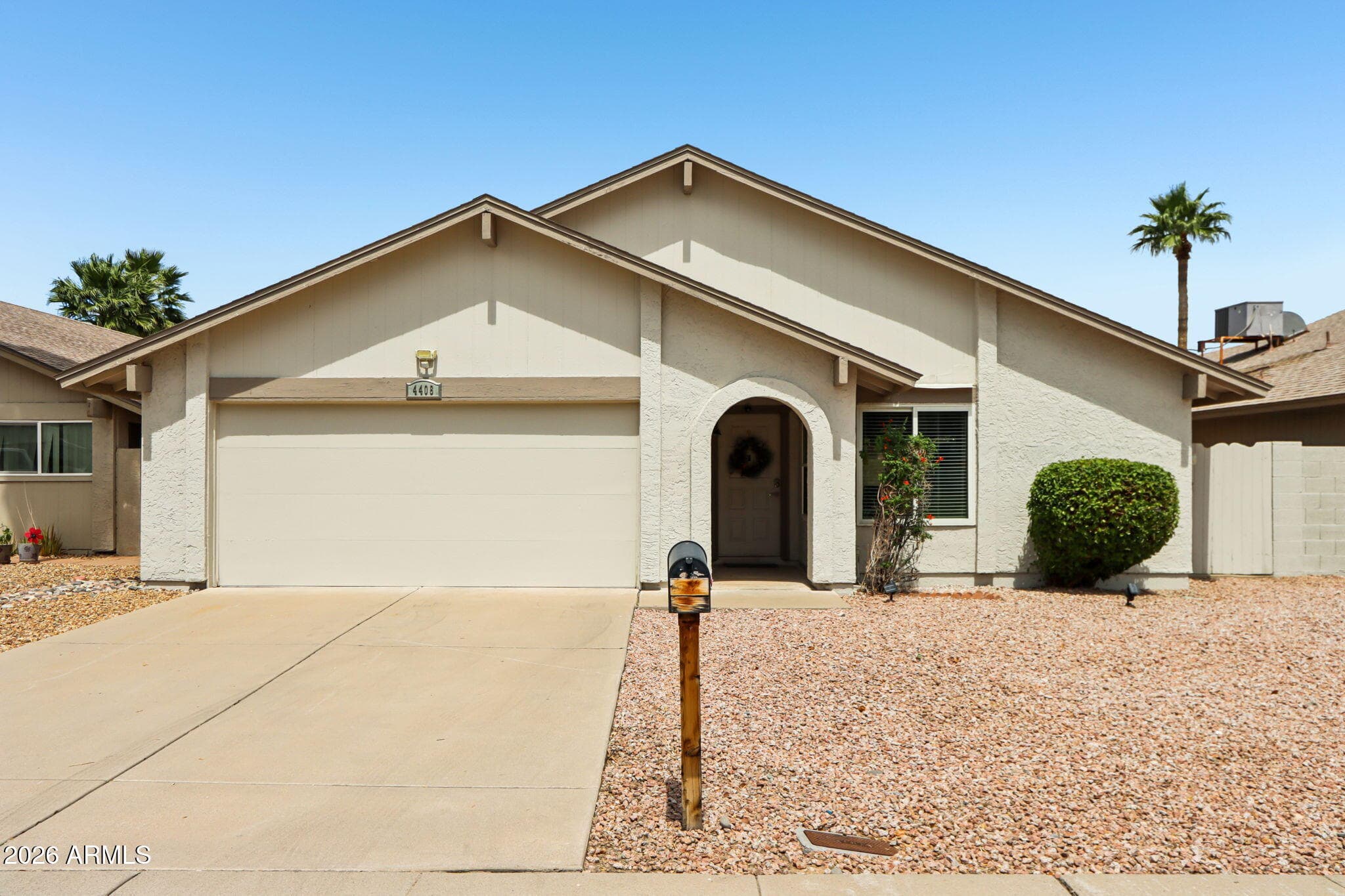 4408 W Julie Dr — photo 1