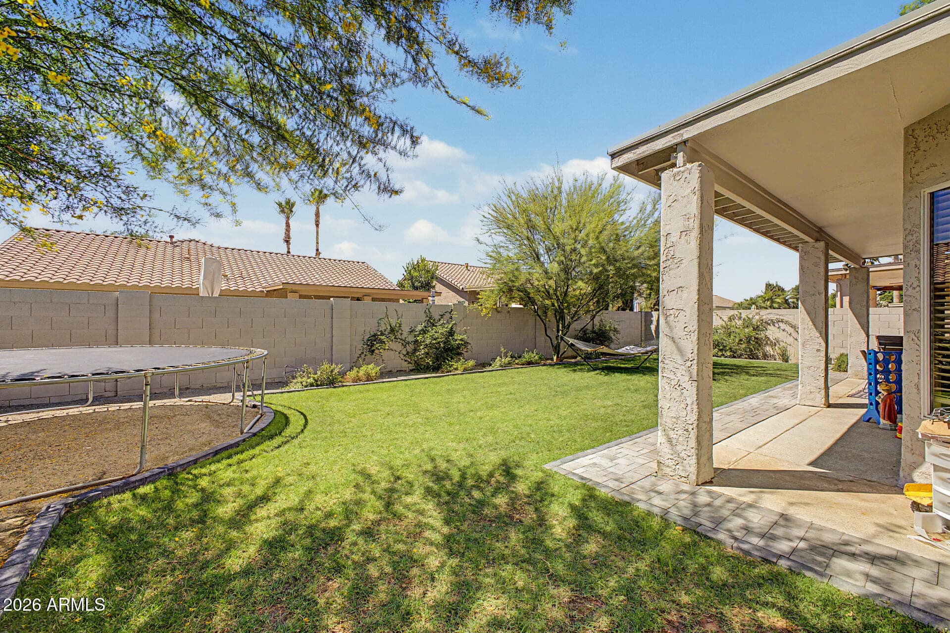 311 W Shannon St — photo 56