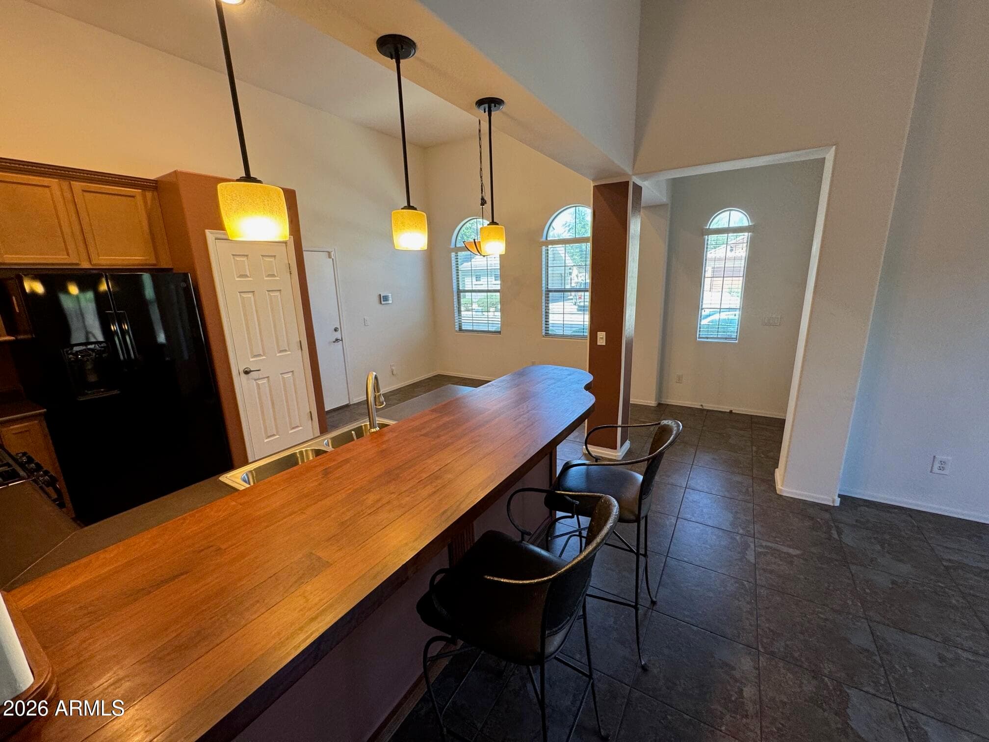 3921 E SOPHIE LN - Photo 5