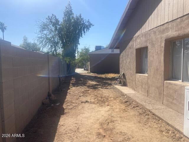 6706 N 55TH AVE - Photo 4