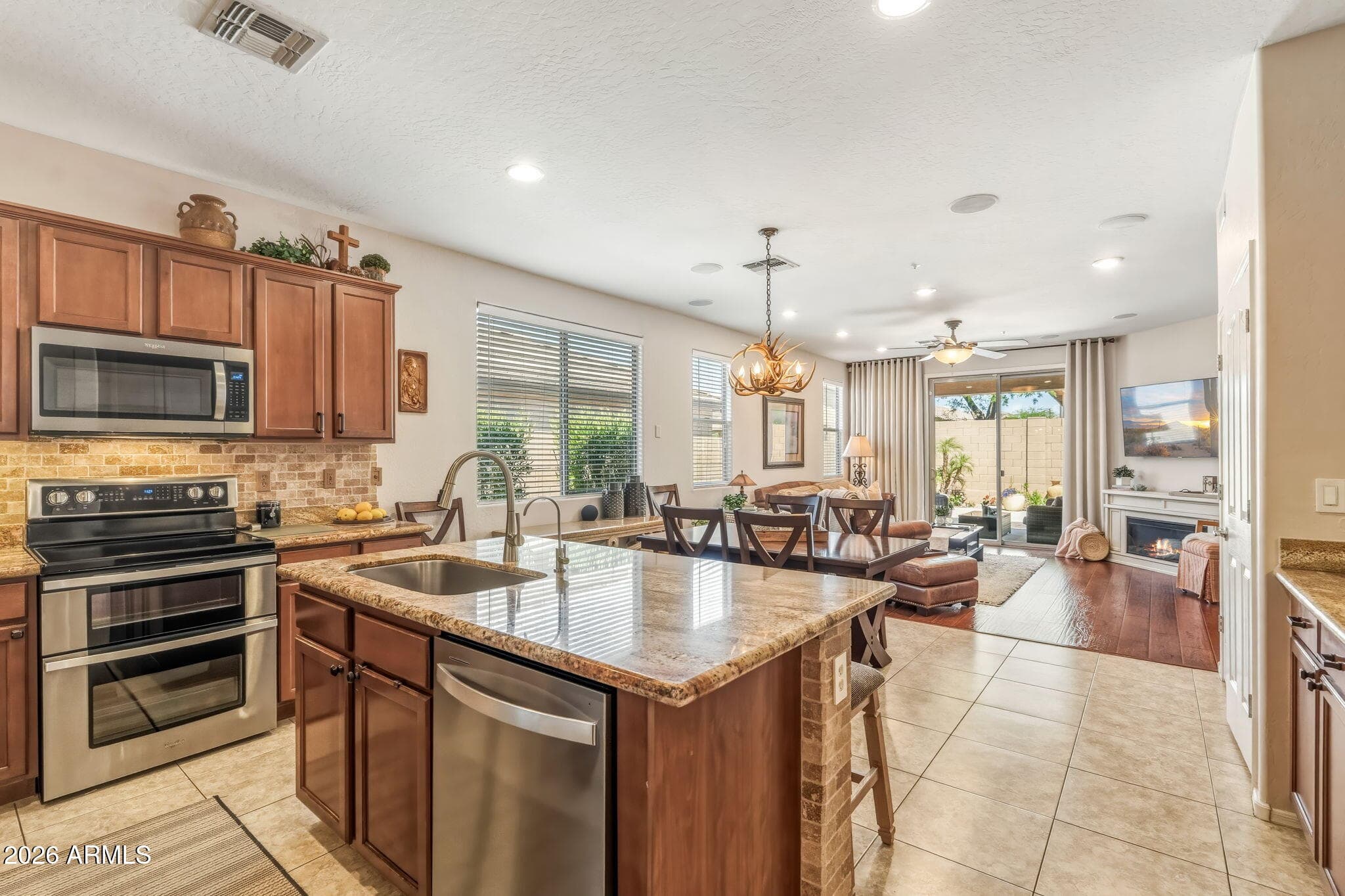 7348 W Red Hawk Dr — photo 2