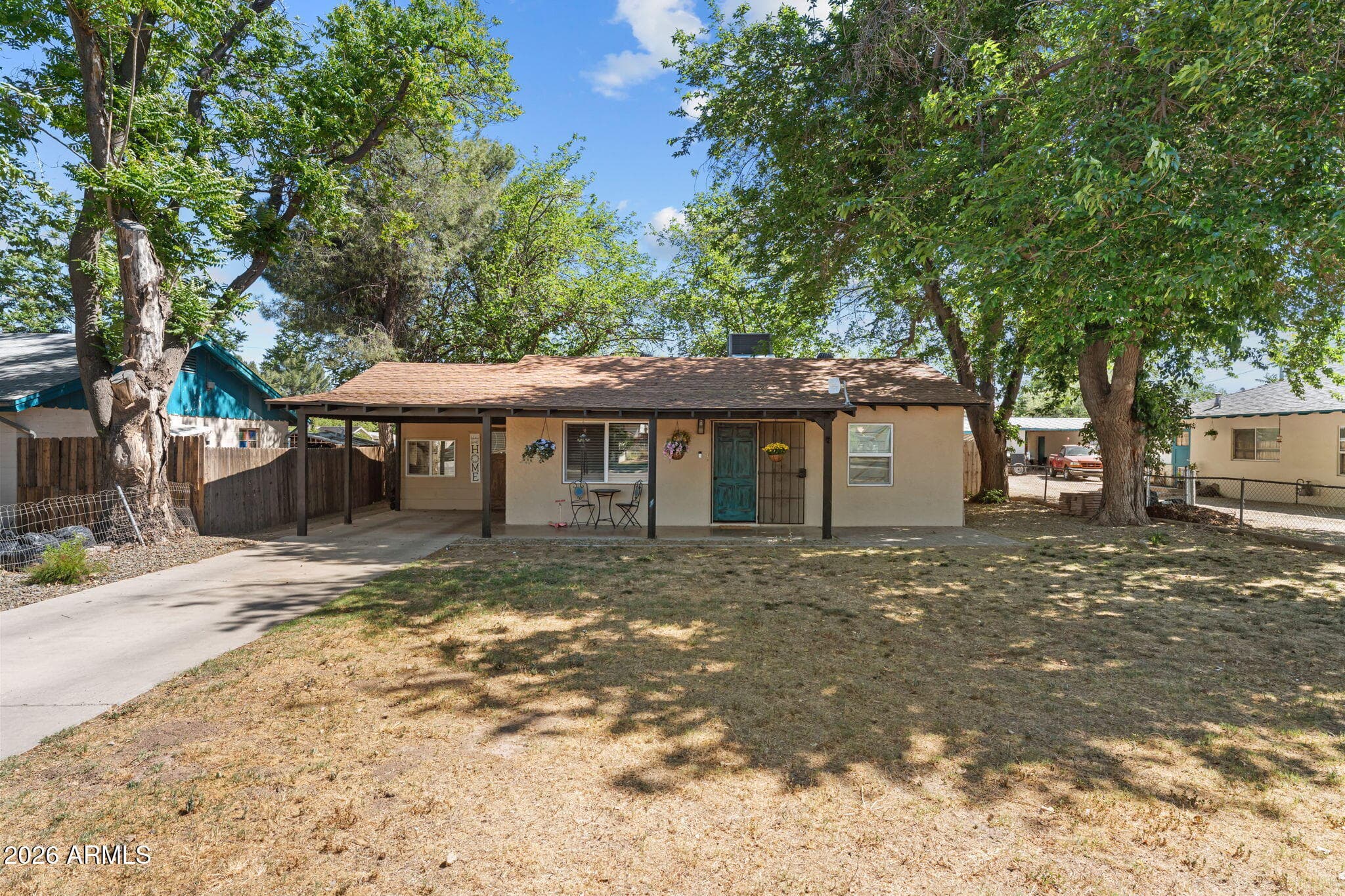 221 E Cavaness Ave — photo 1