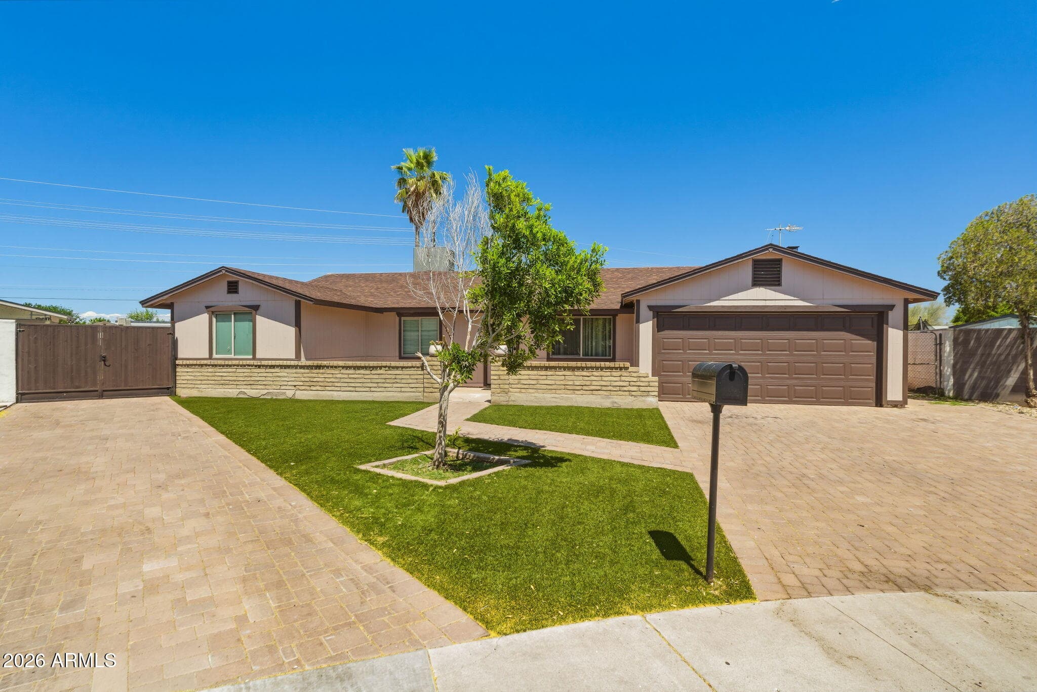 4849 N 81st Ave — photo 1