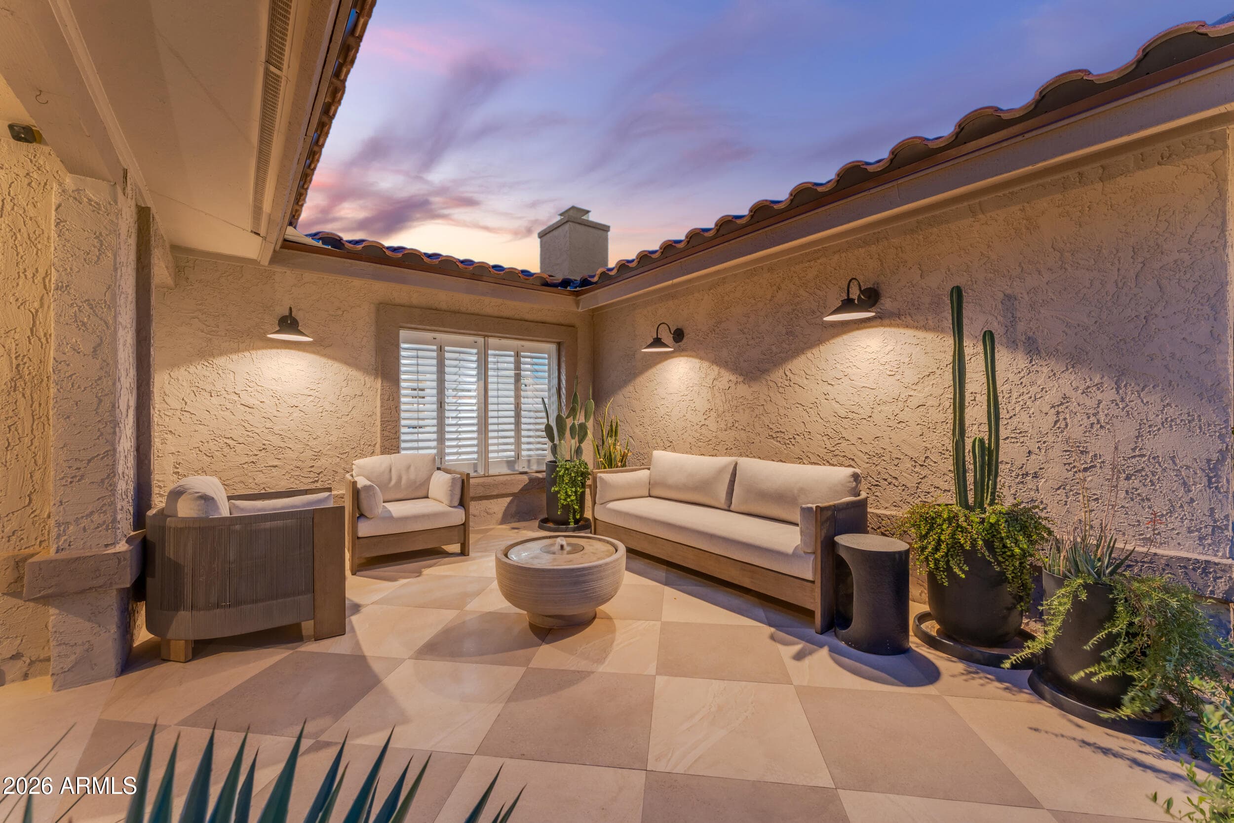 133 W Pershing Ave — photo 2