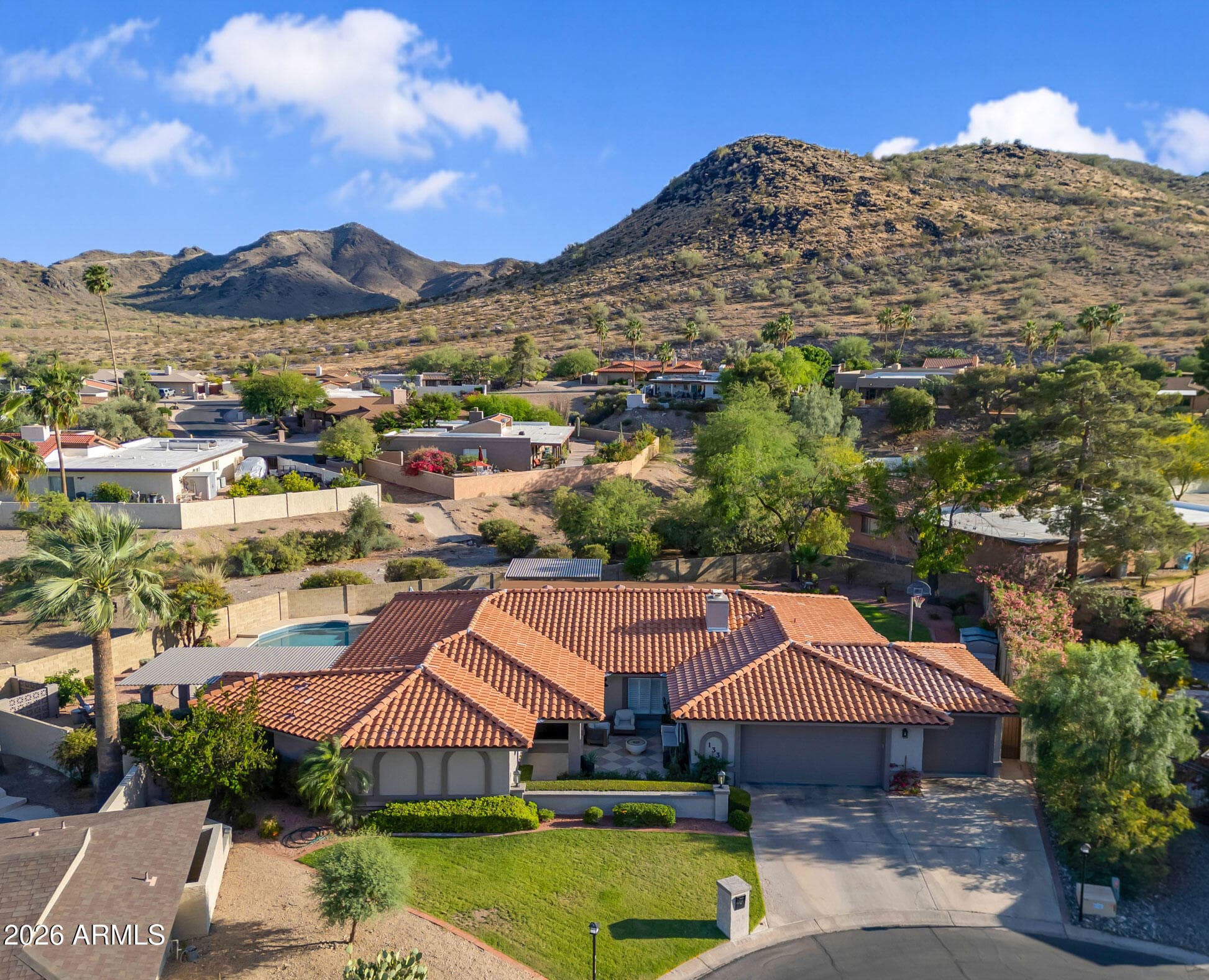 133 W Pershing Ave — photo 1