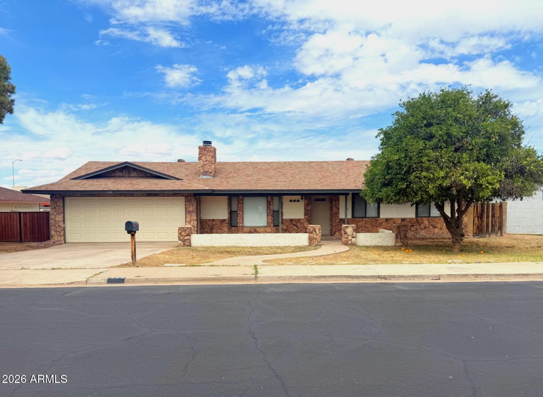 444 E Ivy St — photo 1