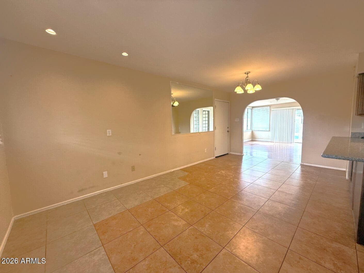 4625 S Rita Ln — photo 2