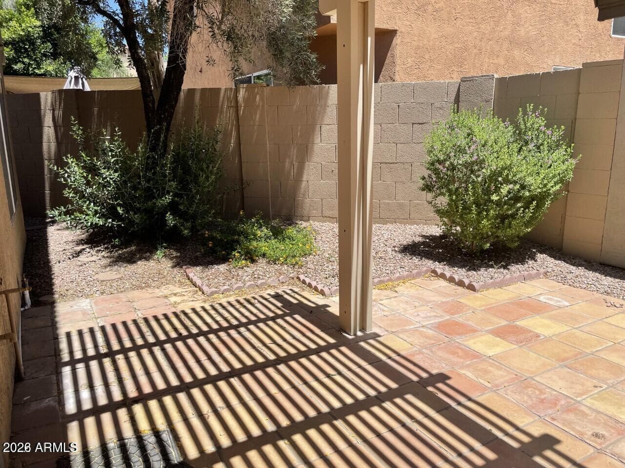 13645 S 38th Pl — photo 2