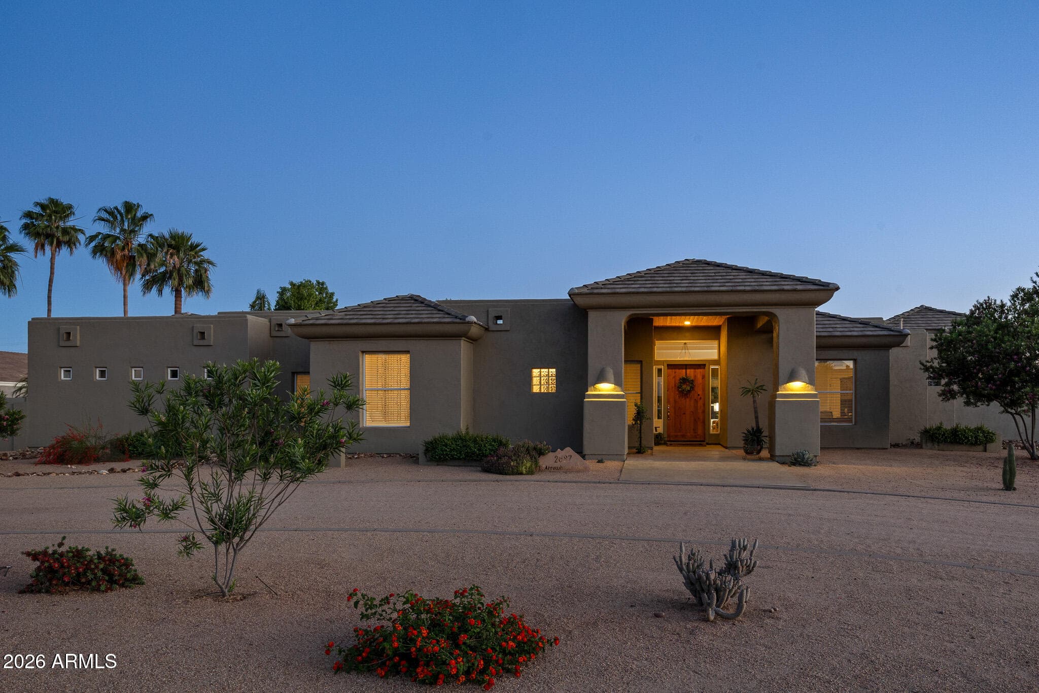 2687 E Arrowhead Trail — photo 1