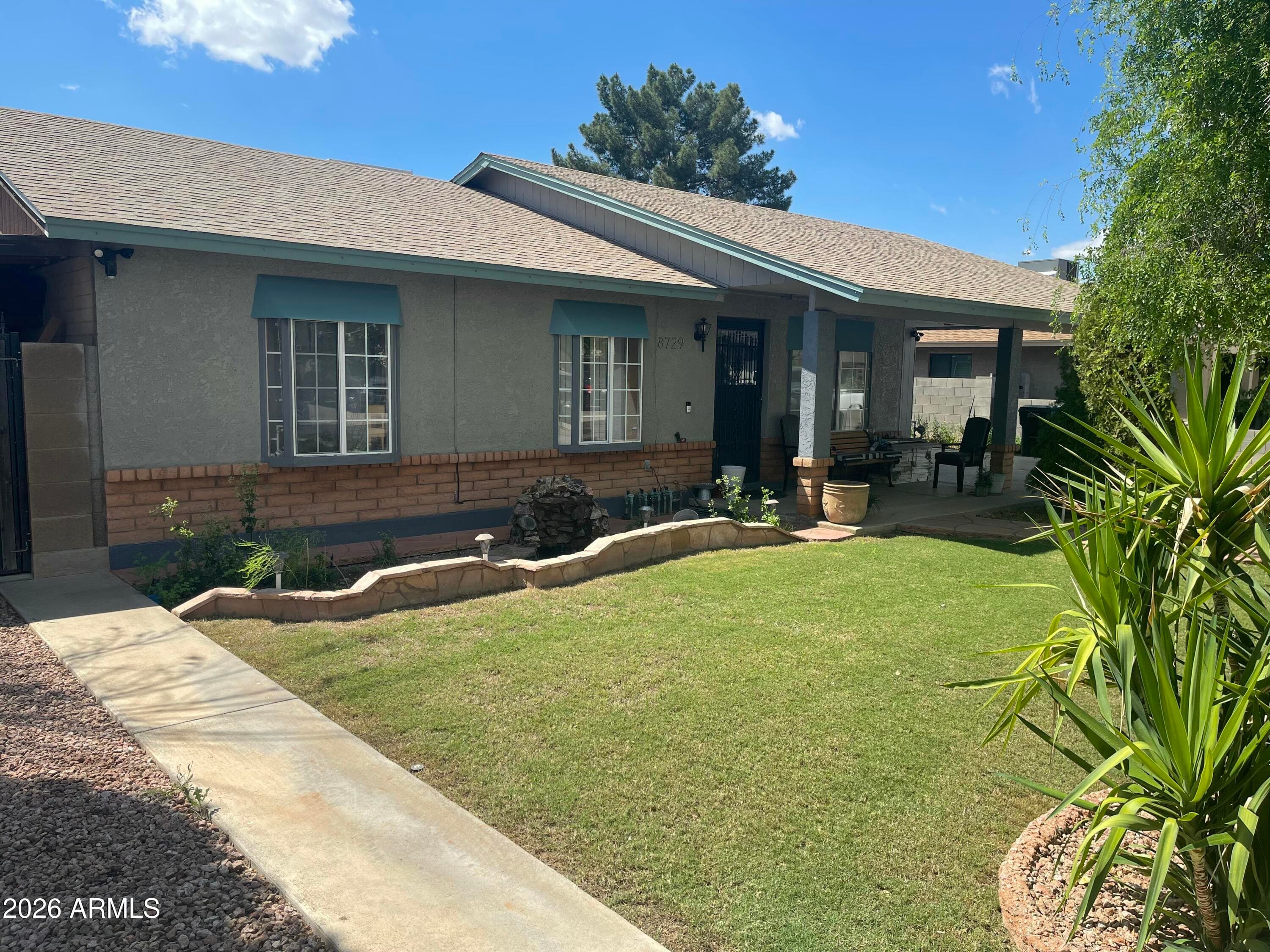 8729 W Highland Ave — photo 1